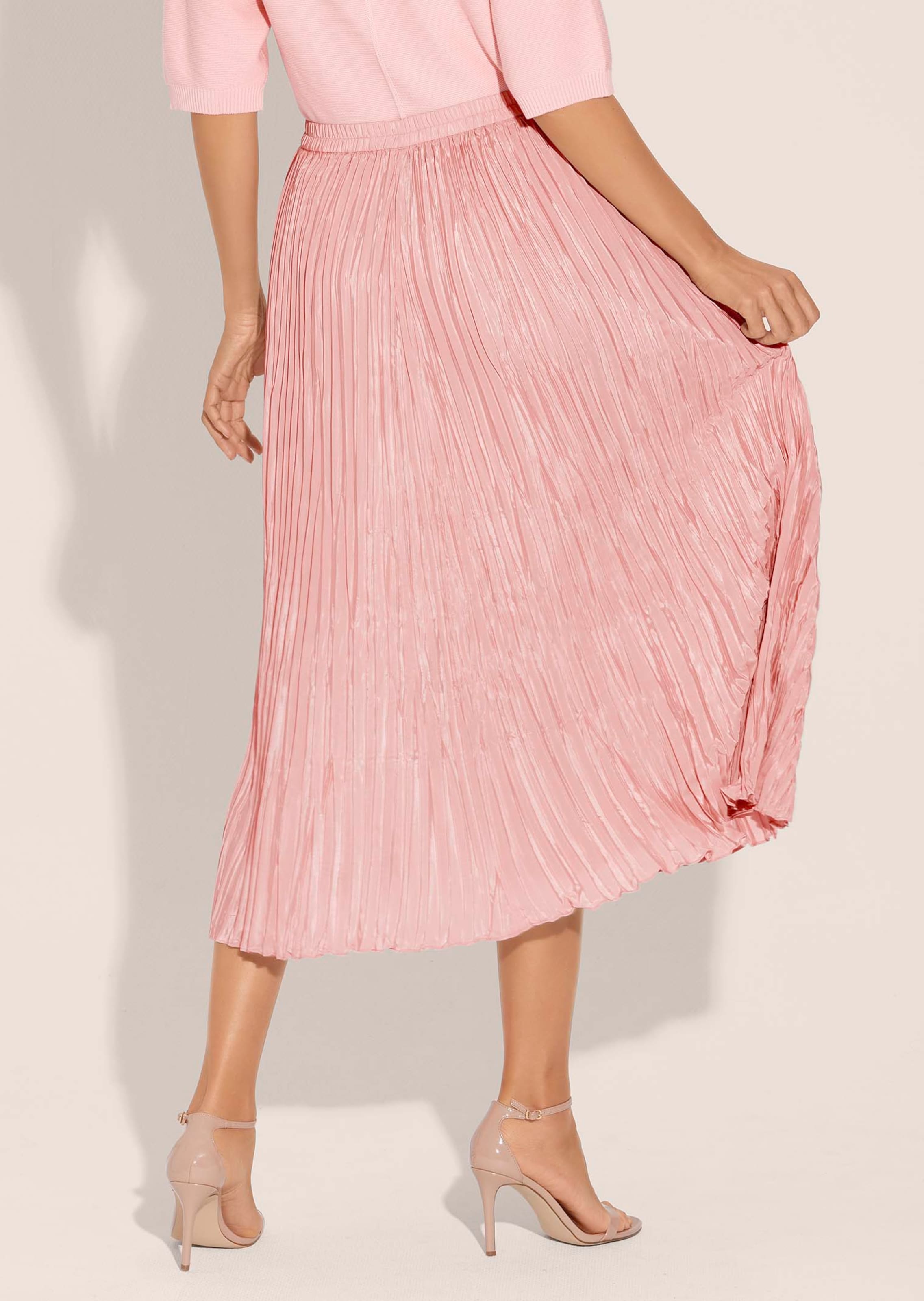 Crinkle-pleated midi skirt thumbnail 4