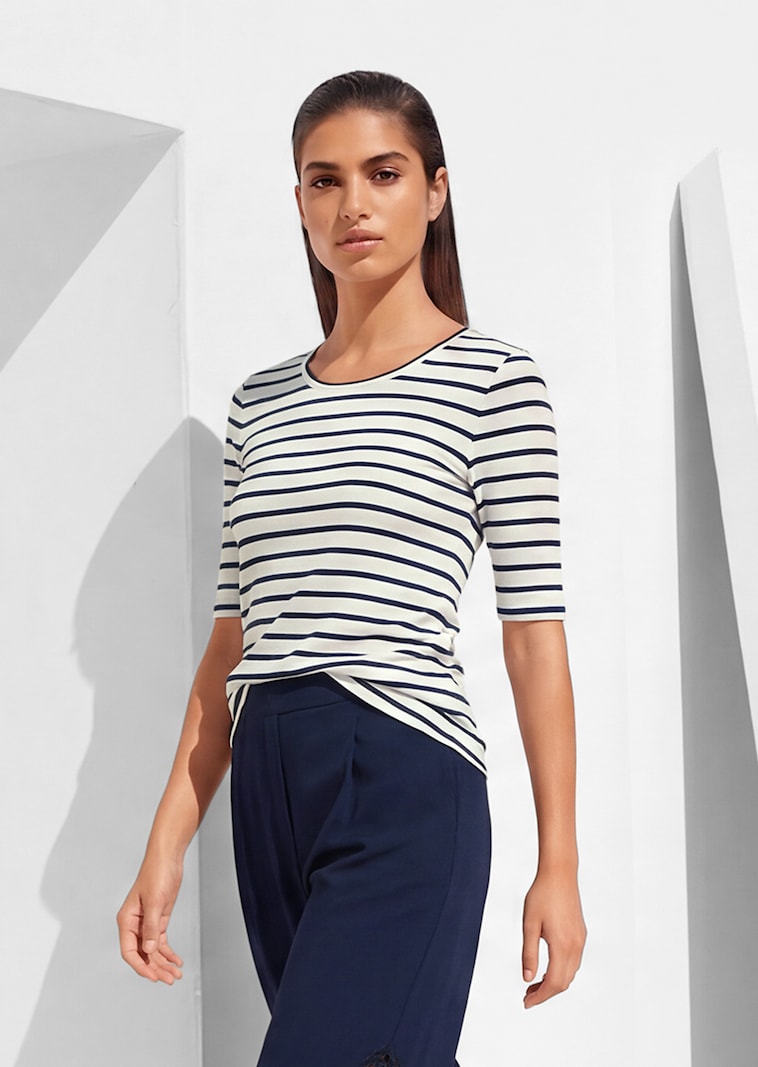 T-shirt rayé au style breton