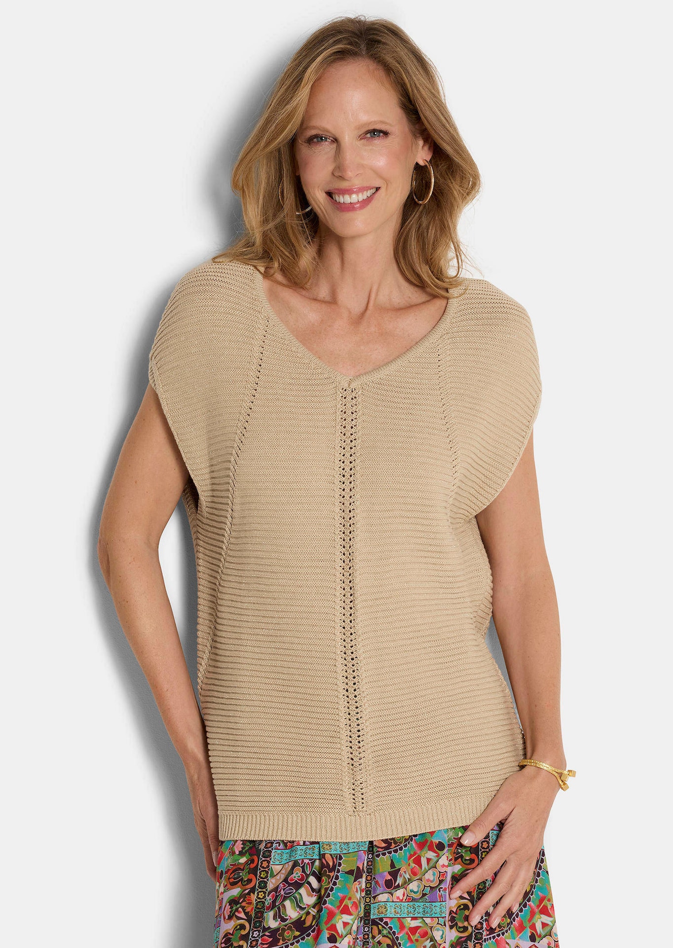 Edles Stricktop mit dezentem Glanz