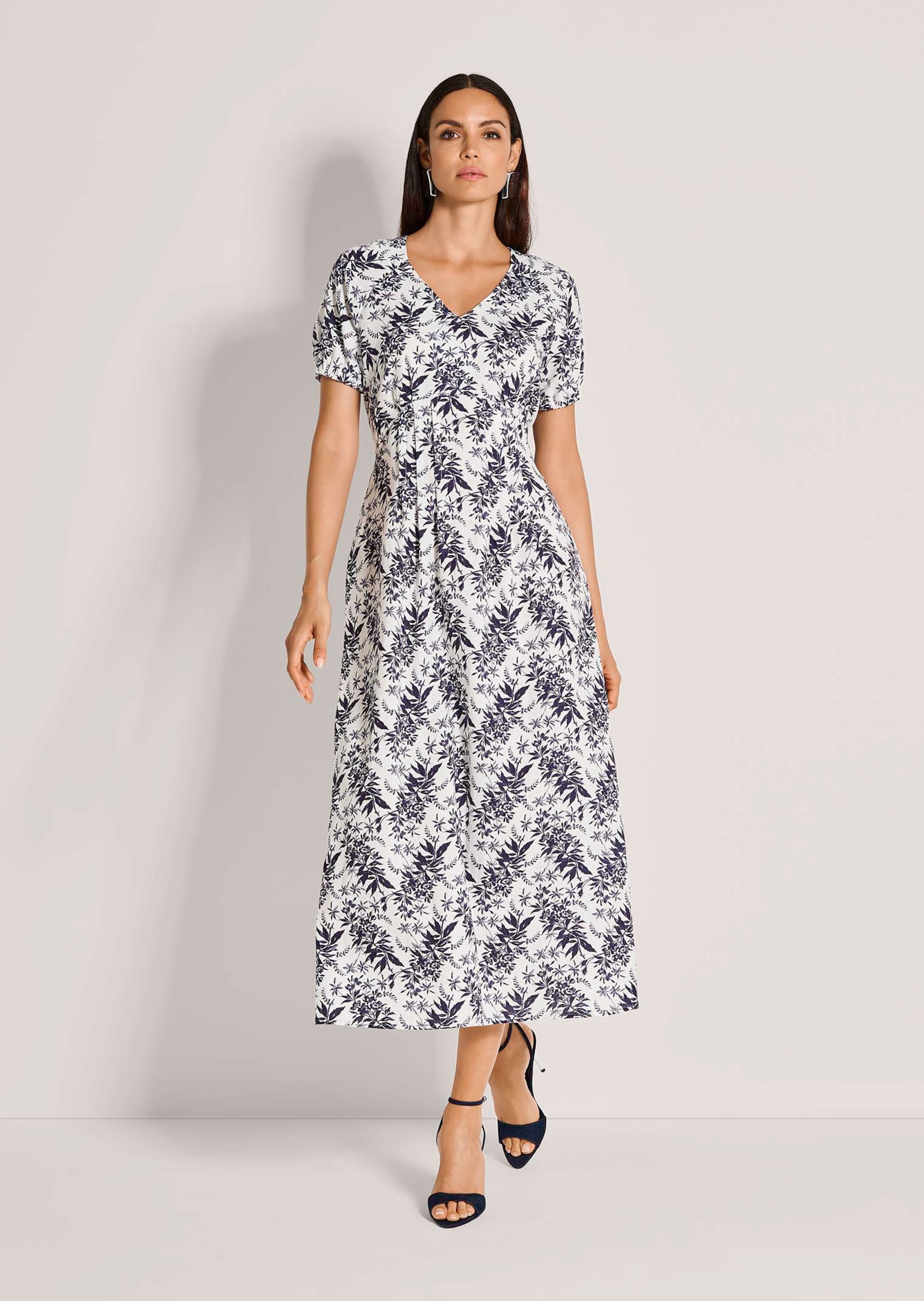 Blumenkleid mit V-Ausschnitt