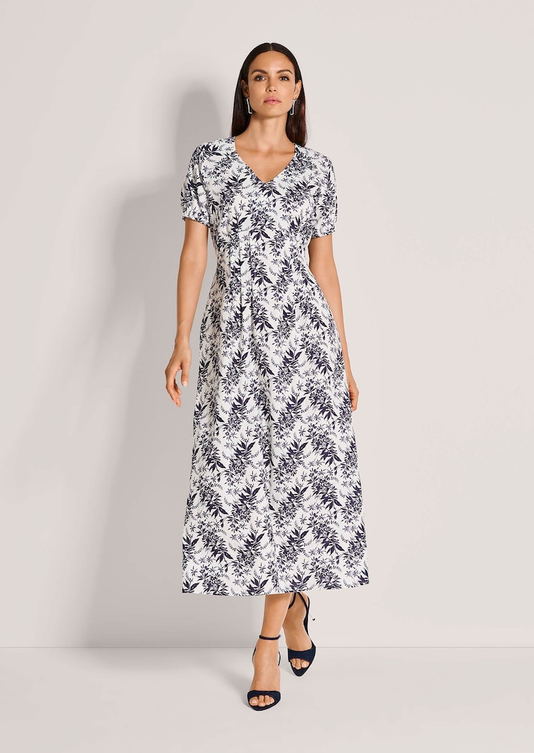 Blumenkleid mit V-Ausschnitt