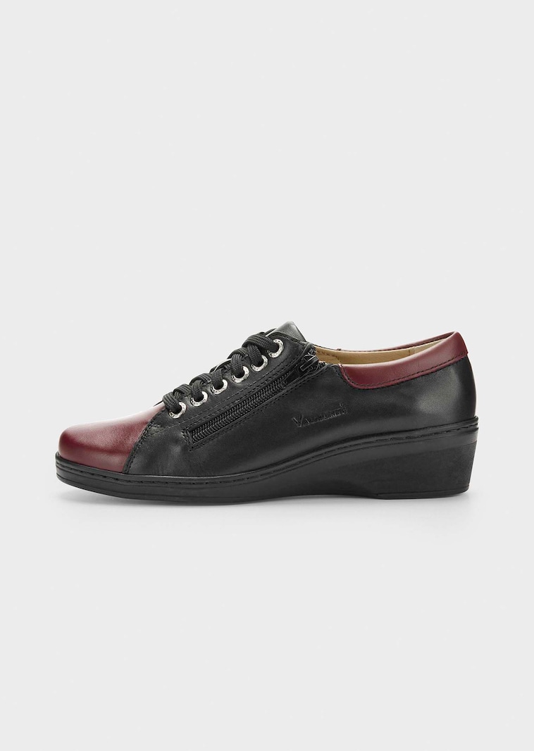 Halbschuhe aus echtem Leder