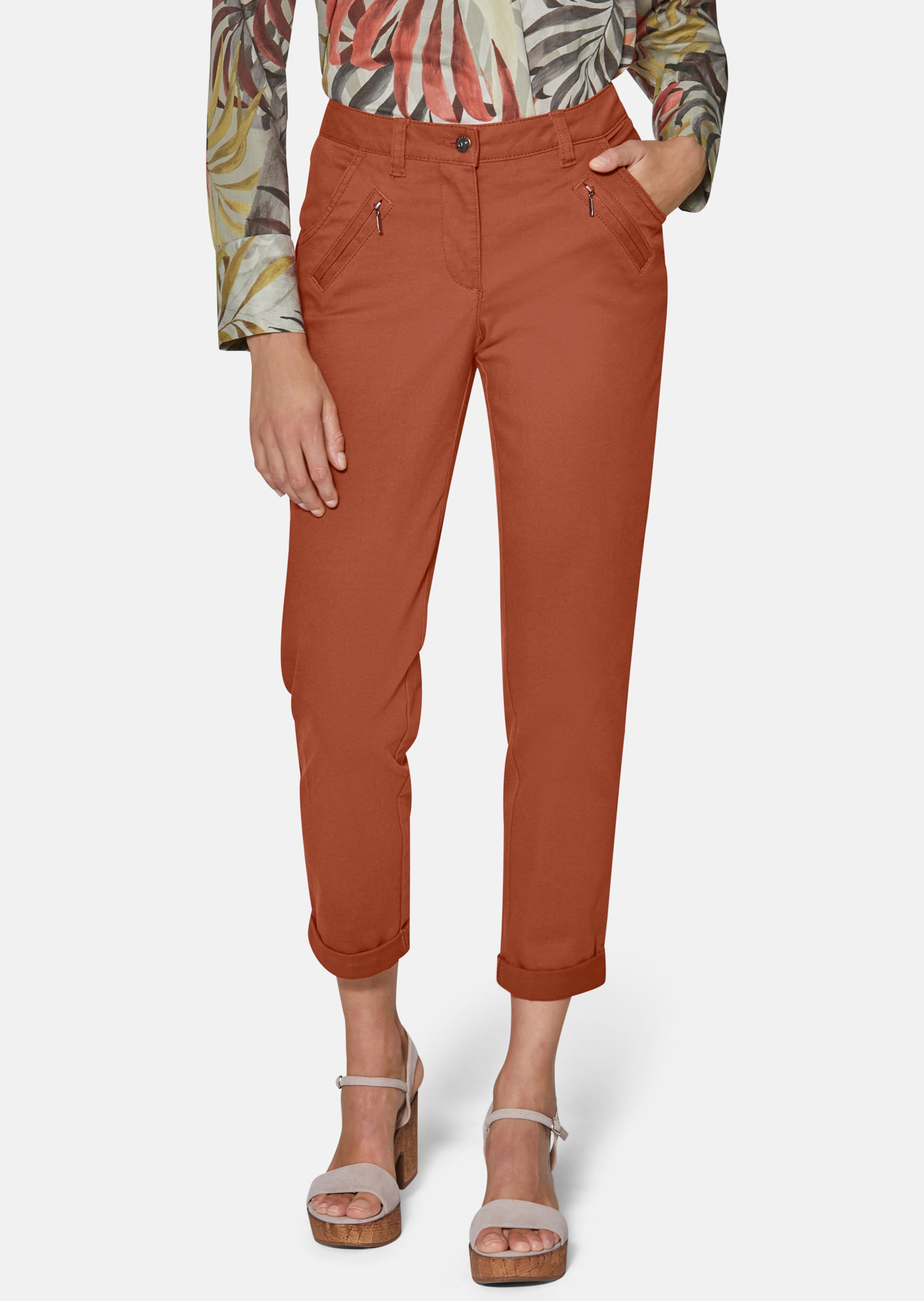 Verkürzte Hose im lässigen Chino-Style