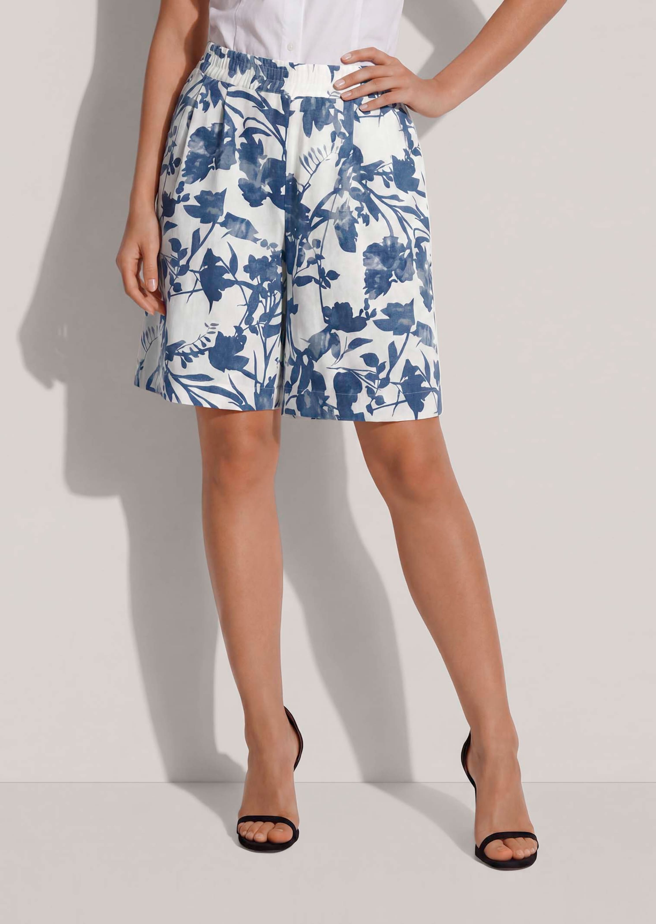 Leinen-Bermuda mit floralem Print