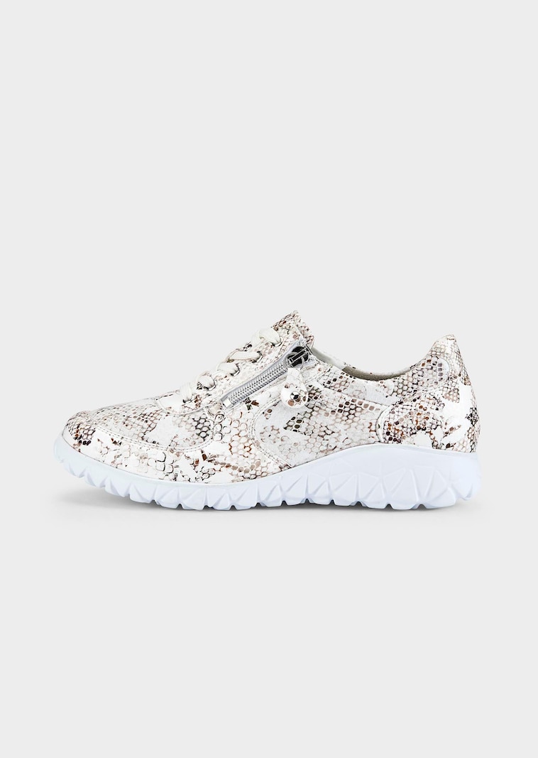 Halbschuhe mit Elastik-Einsätzen