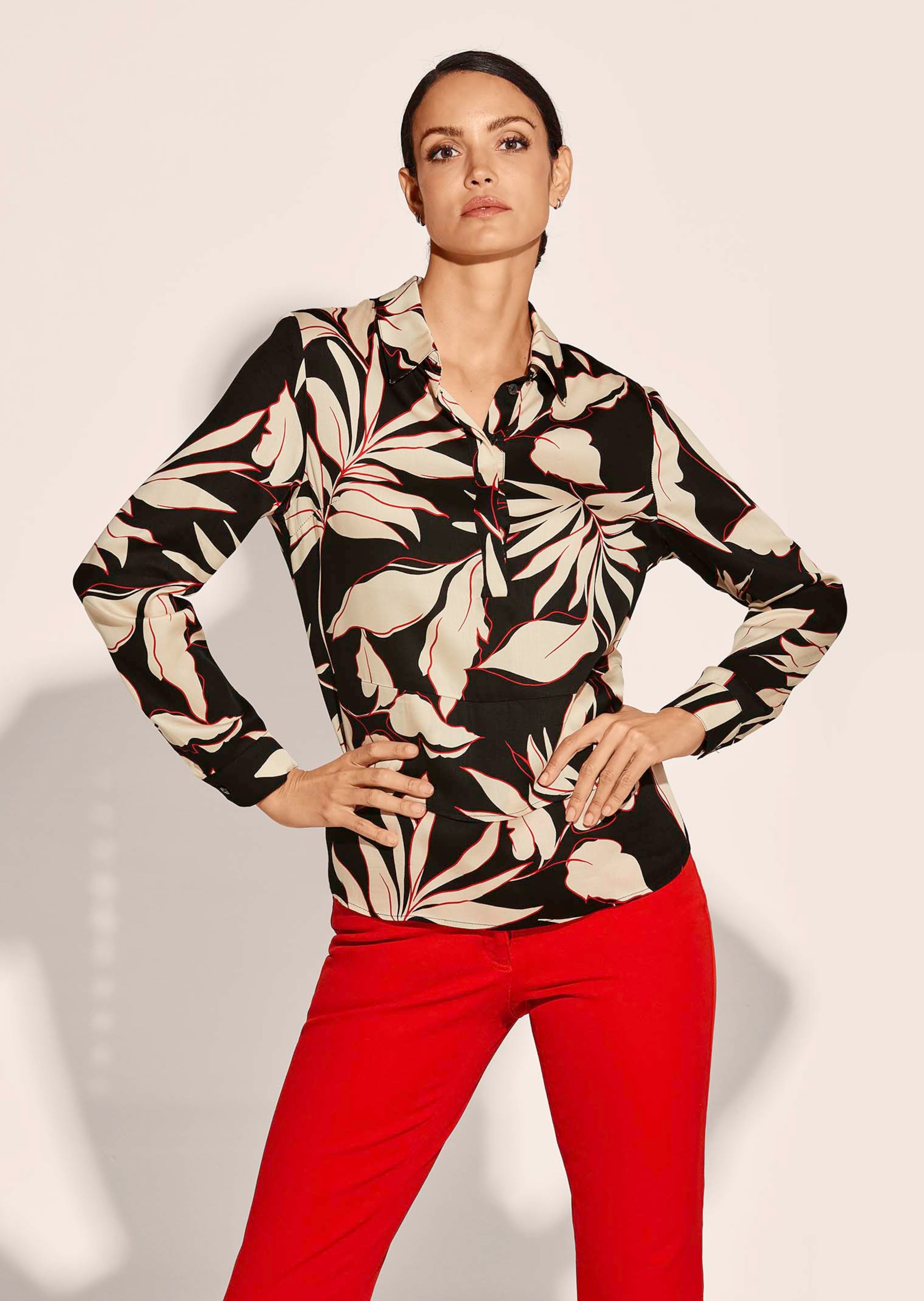 Bluse aus zarter Viskose mit Blütenprint