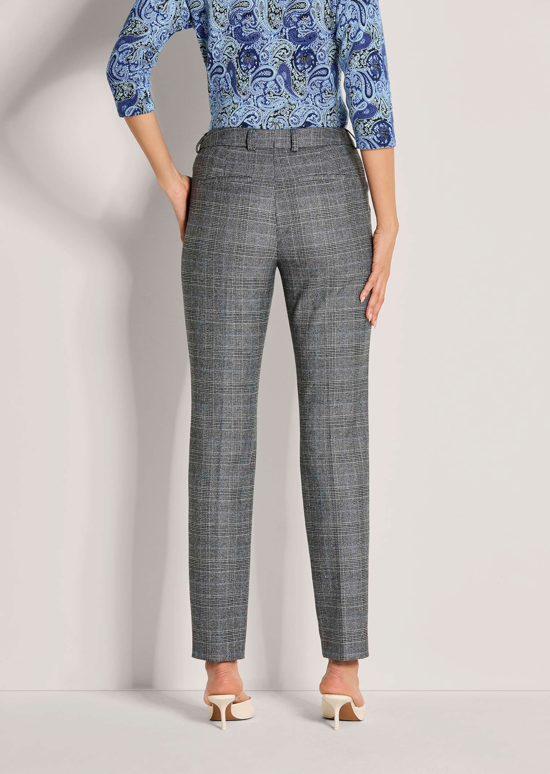 Pantalon thumbnail 4