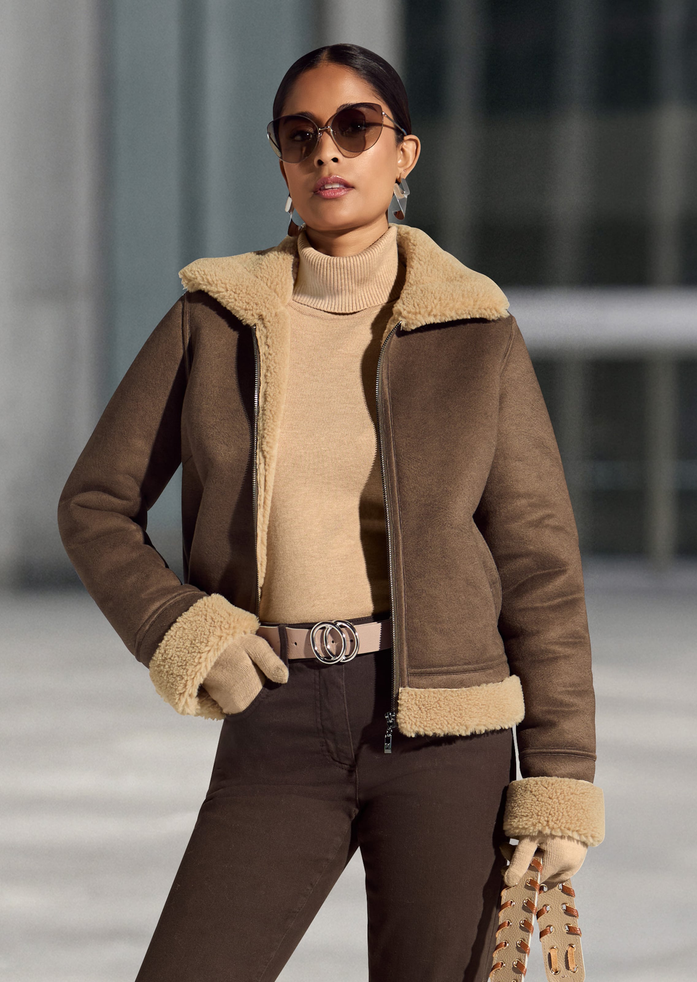 Modische Jacke im Aviator-Stil
