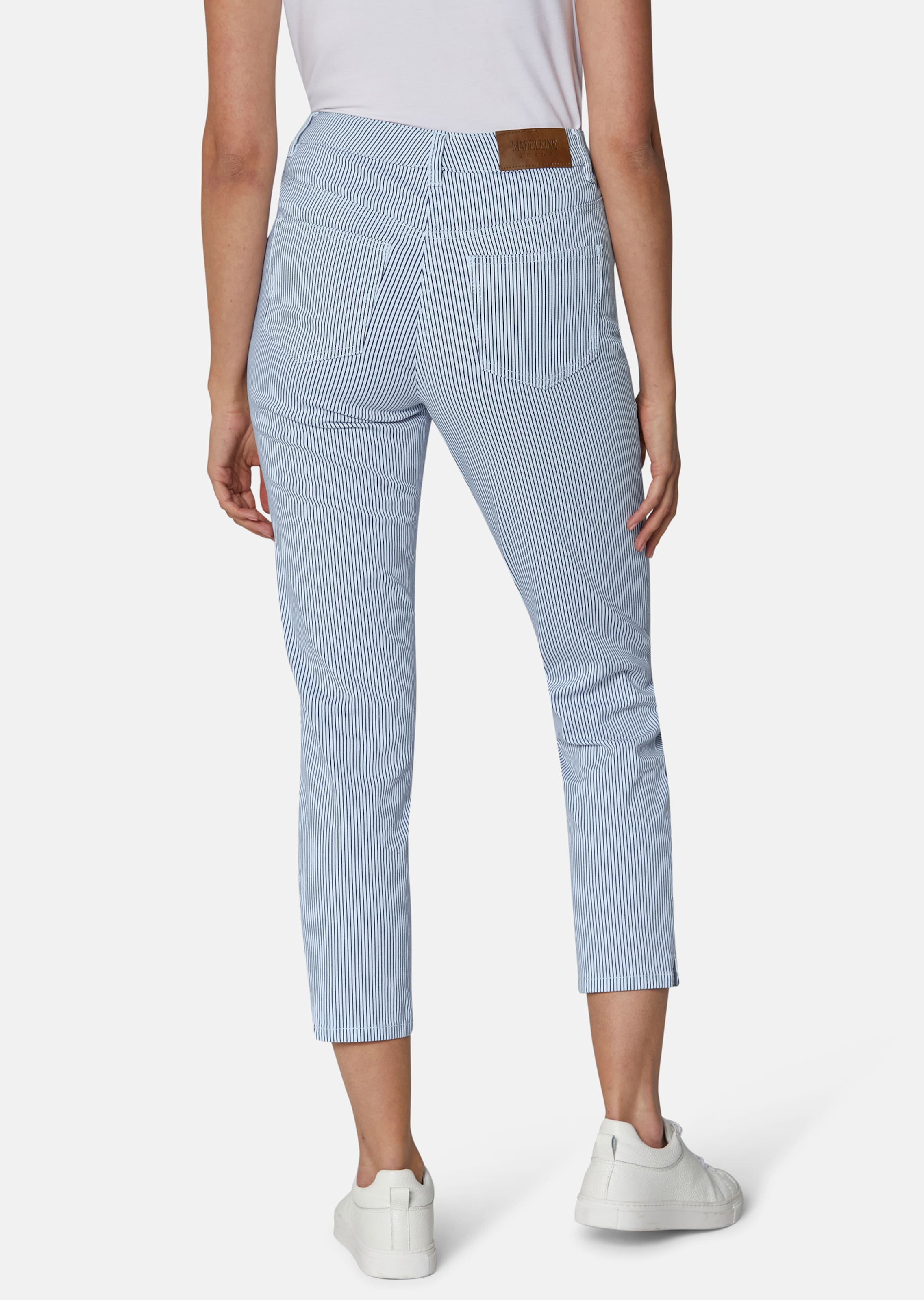 Fine-striped jeans thumbnail 4