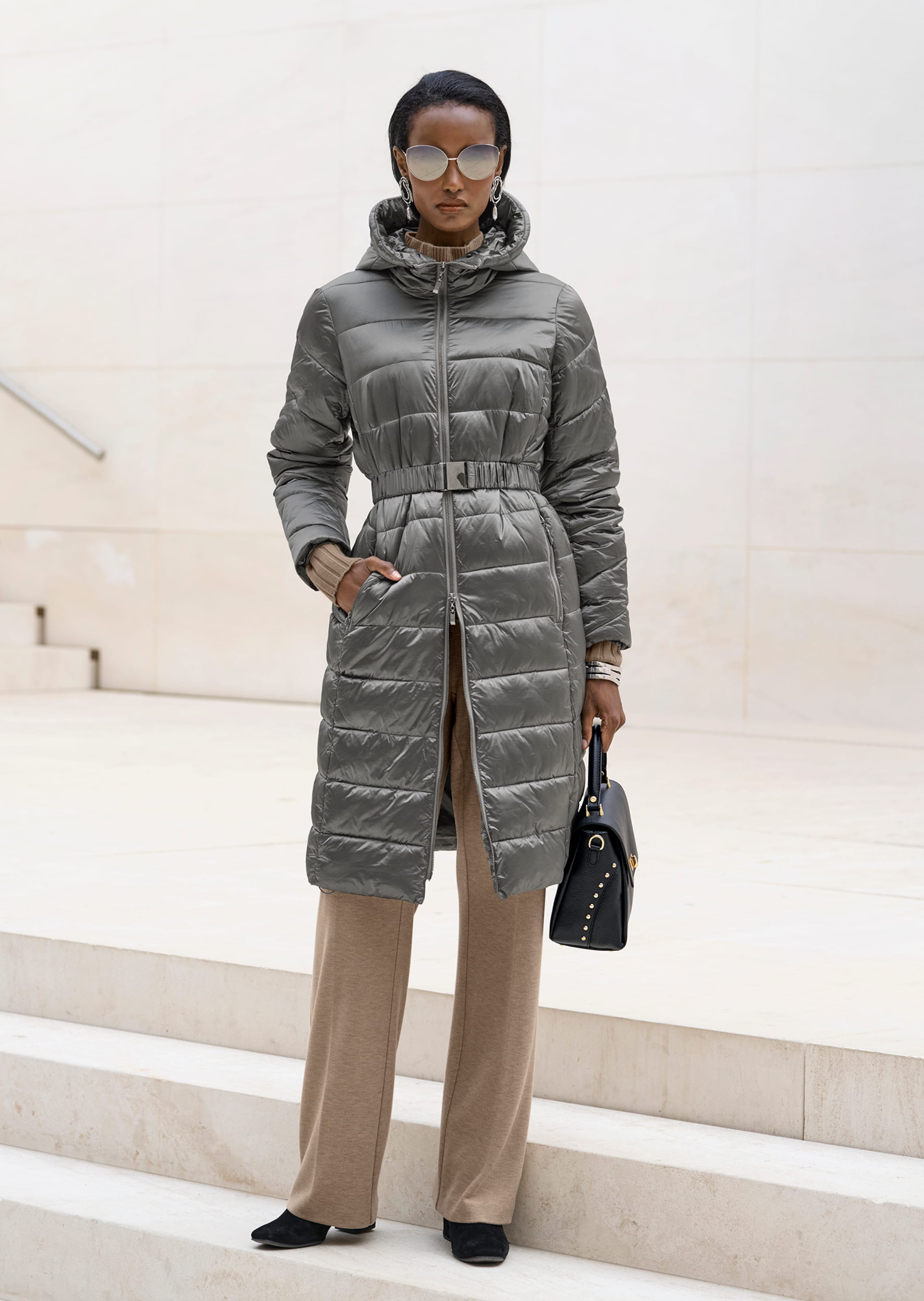 Steppjacke mit Kapuze