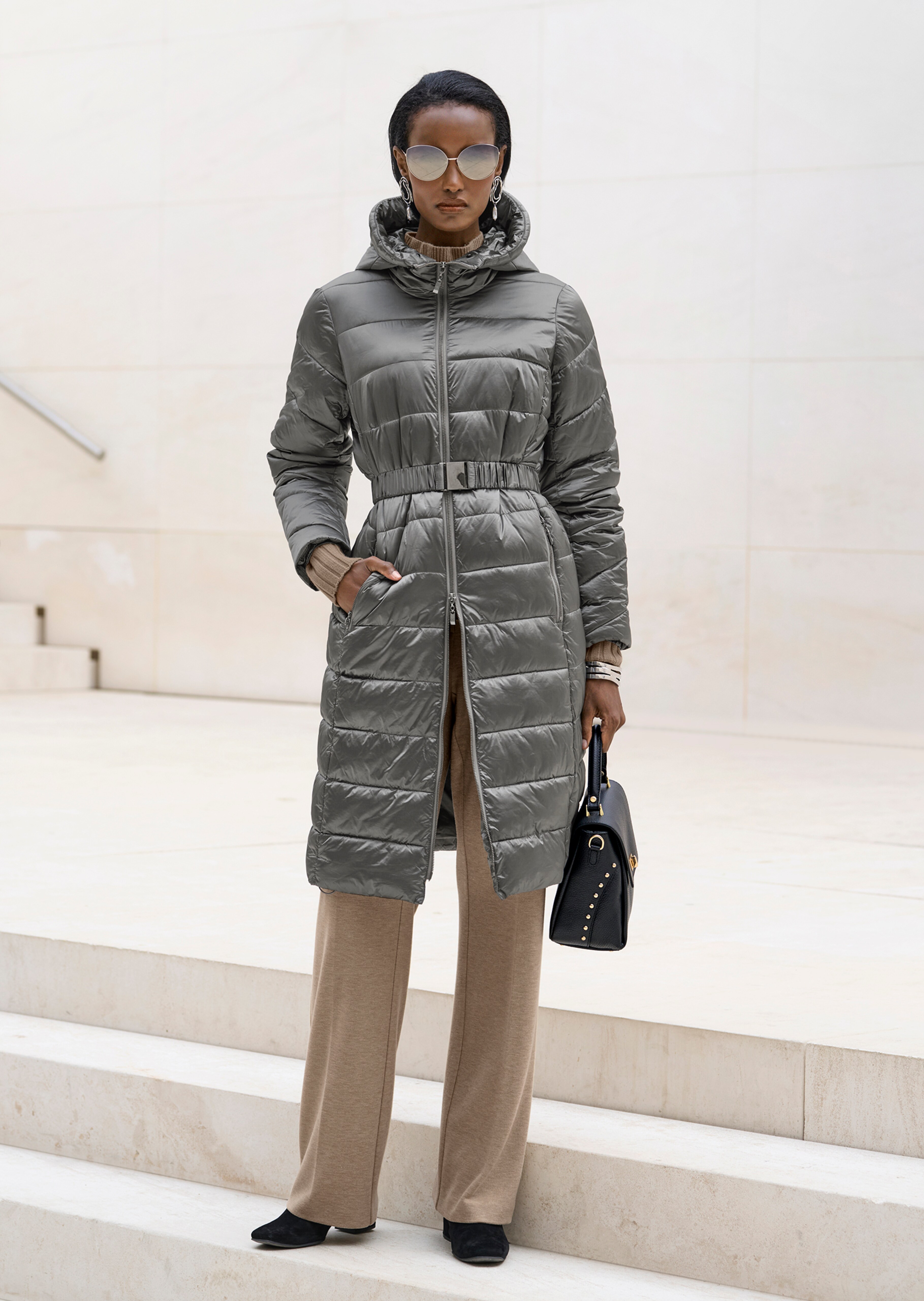 Steppjacke mit Kapuze