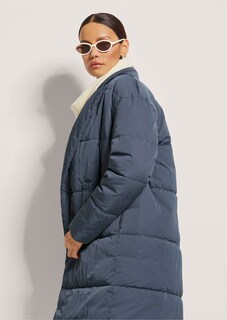 Daunenjacke im Oversize-Stil thumbnail 5