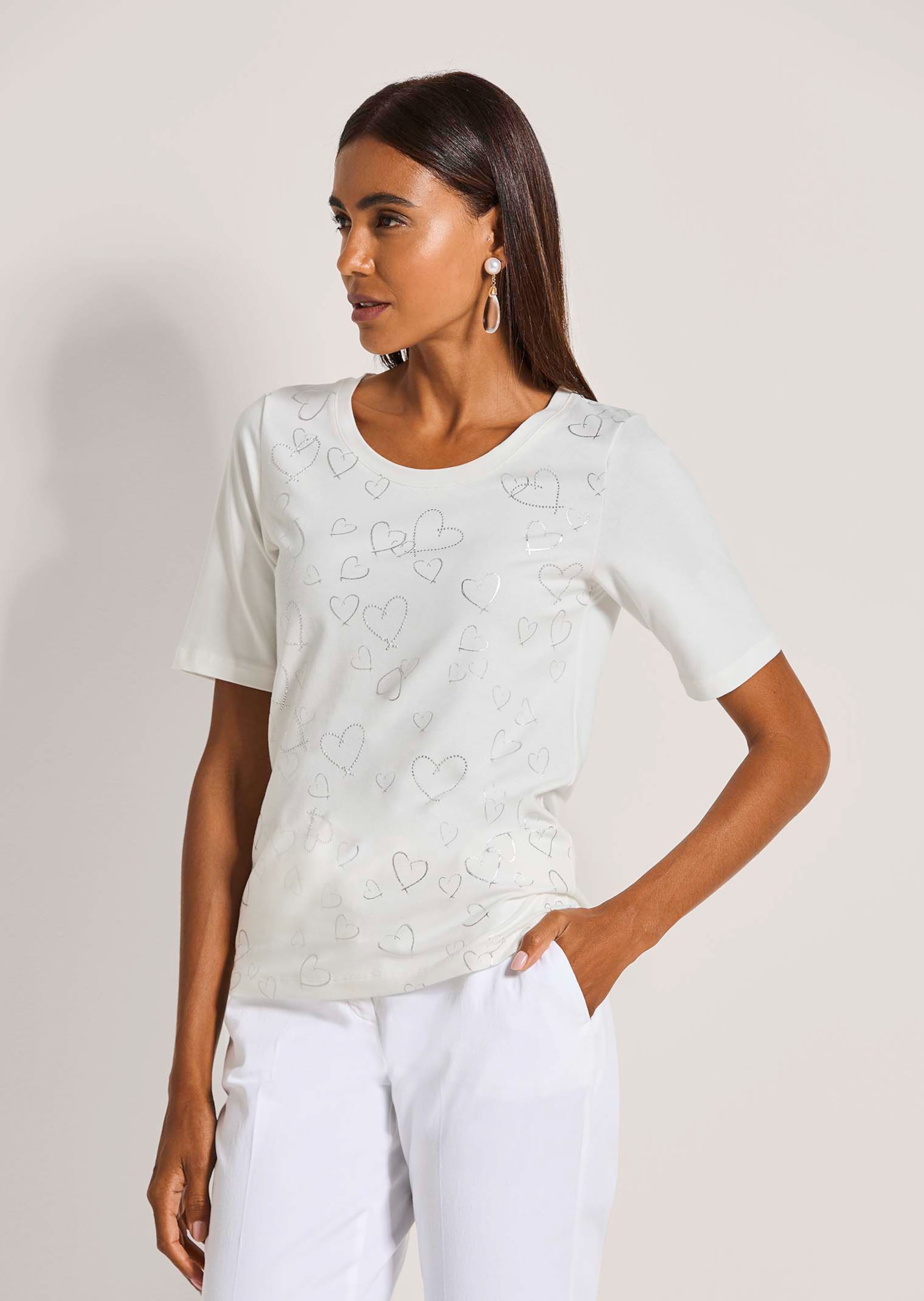 Shirt mit Herzchen