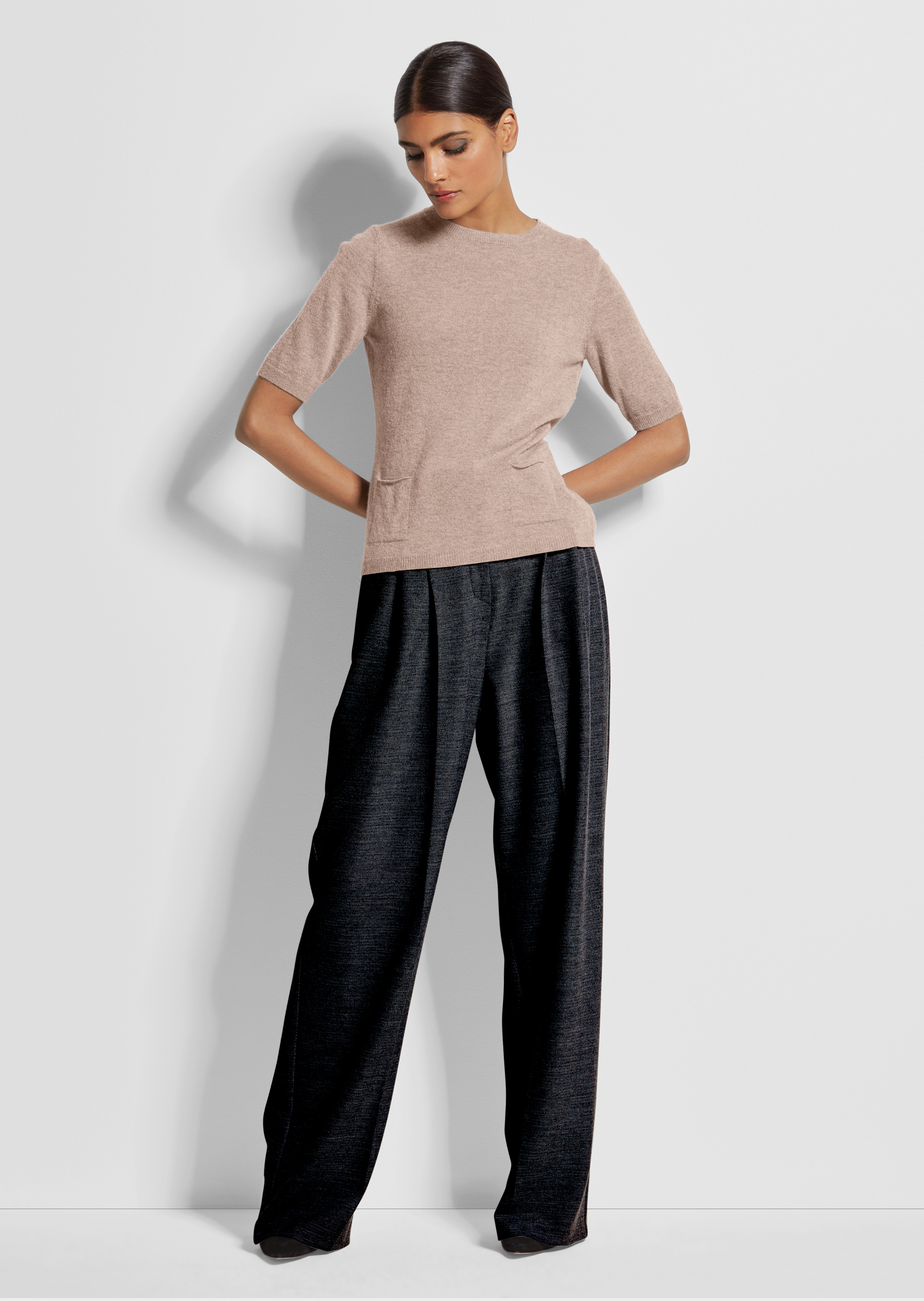 Jumper with short sleeves