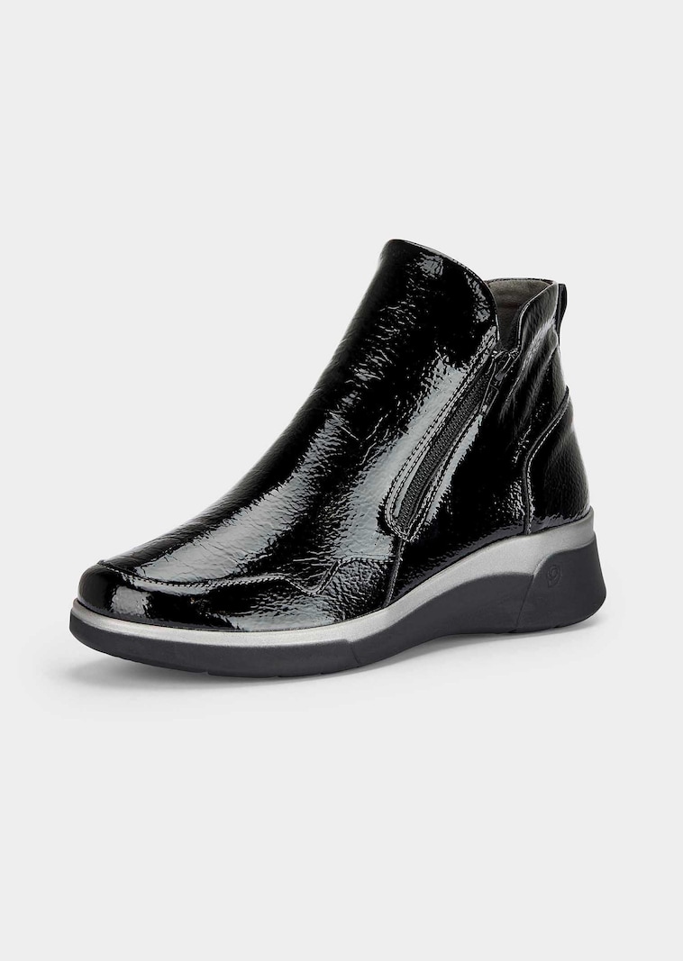 Stiefeletten in Lack-Optik