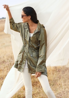 Modischer Parka mit viel Funktion thumbnail 1