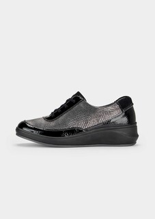 Schnürschuhe mit Lack-Akzenten thumbnail 4