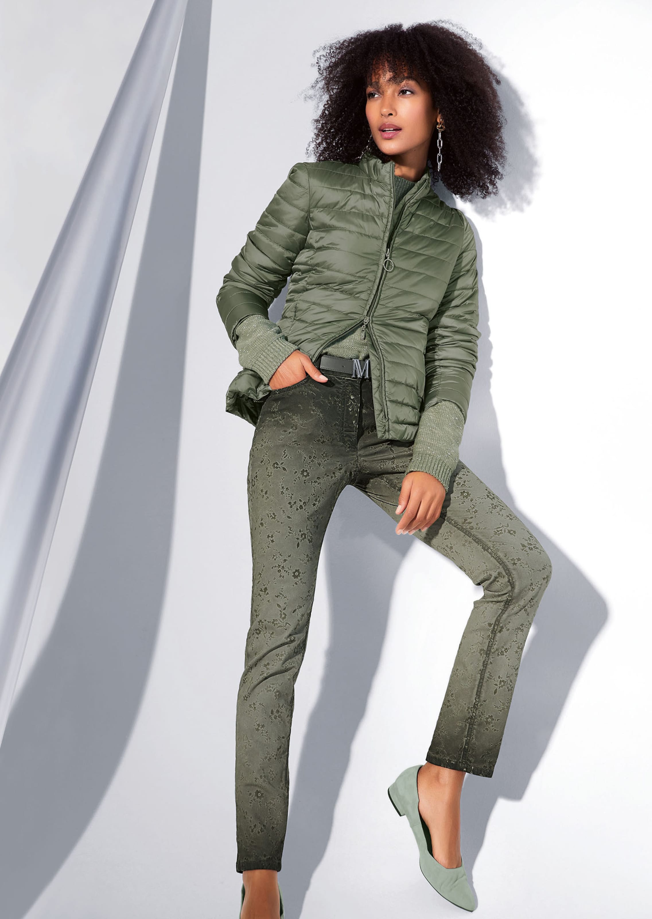 Steppjacke mit Schößchen