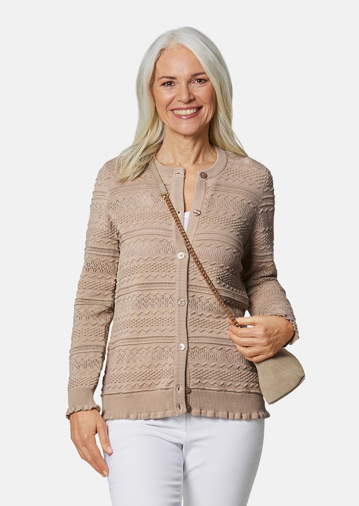 Adorable cardigan avec motif ajouré