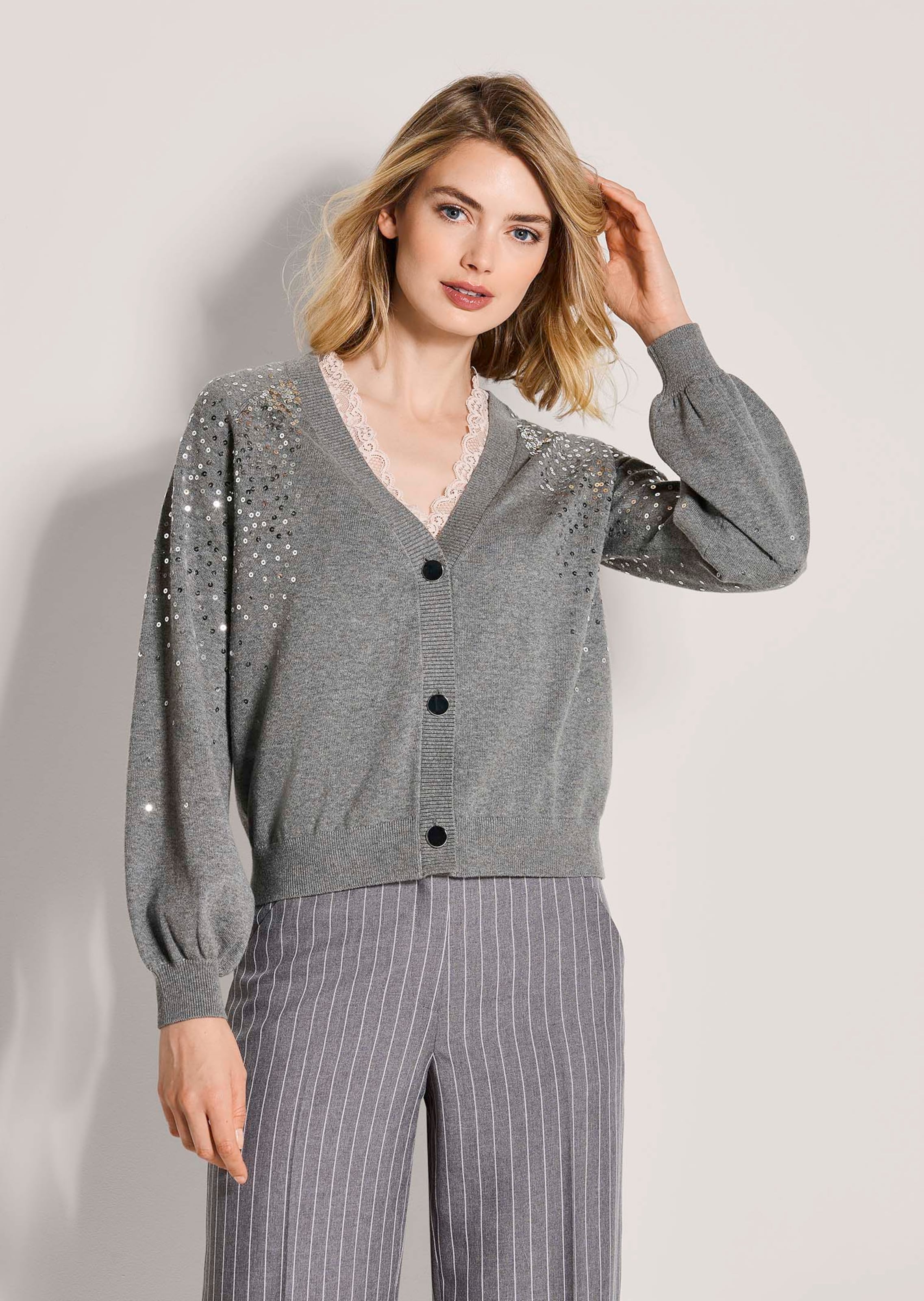 Strickjacke mit Pailletten und Kaschmir
