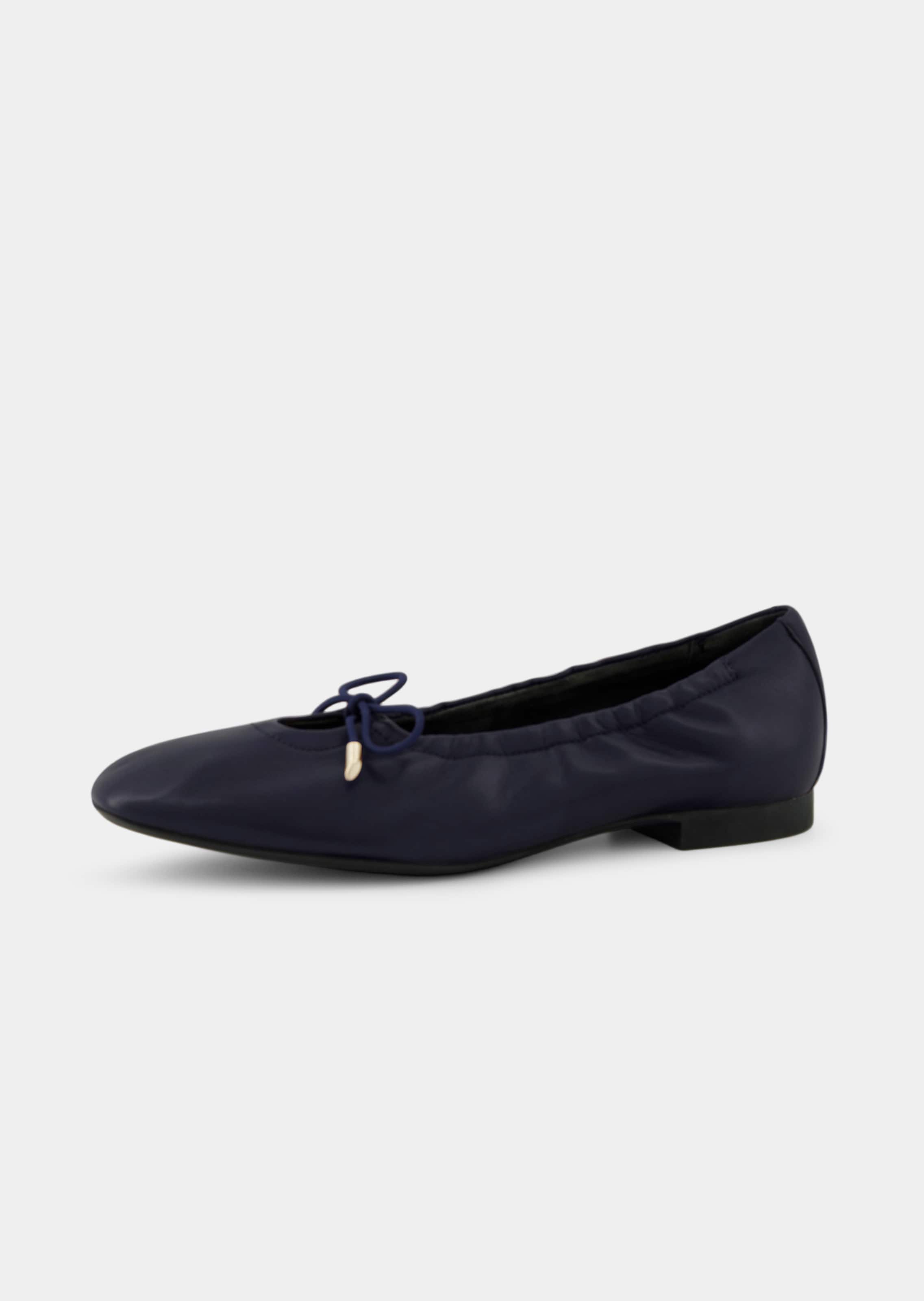 Ballerinas aus Leder mit klassischer Schleife