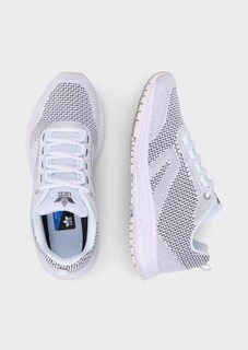 Sneaker thumbnail 2
