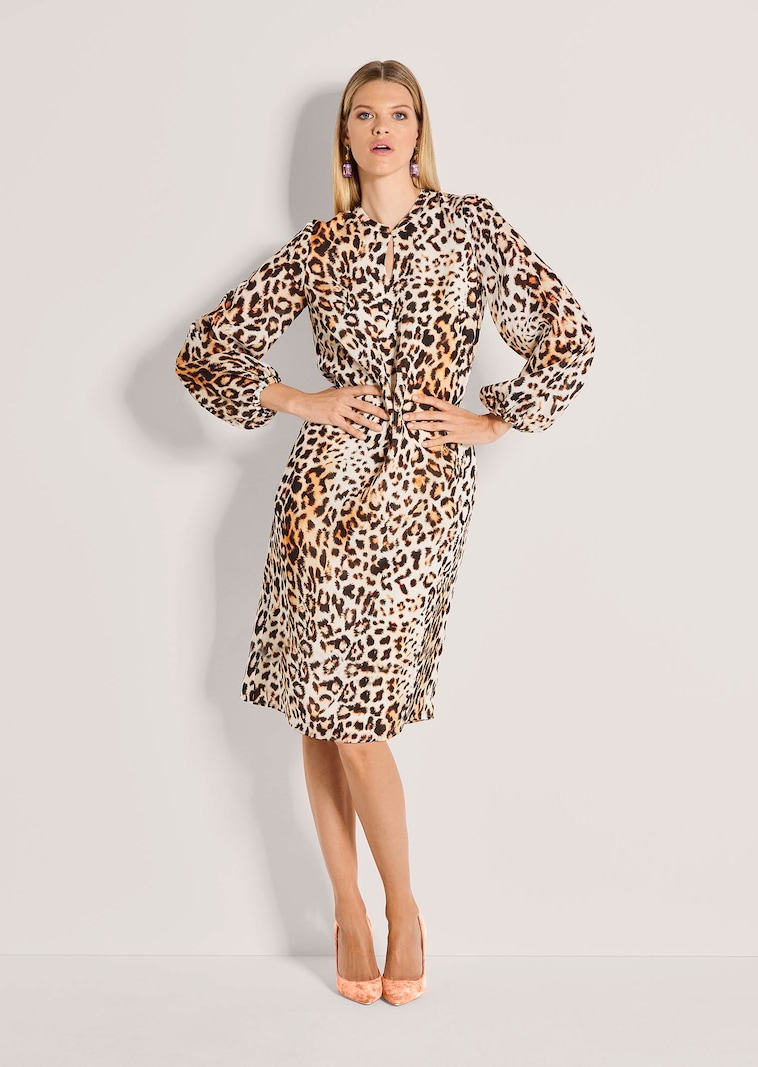 Leo-Kleid mit Leinenanteil