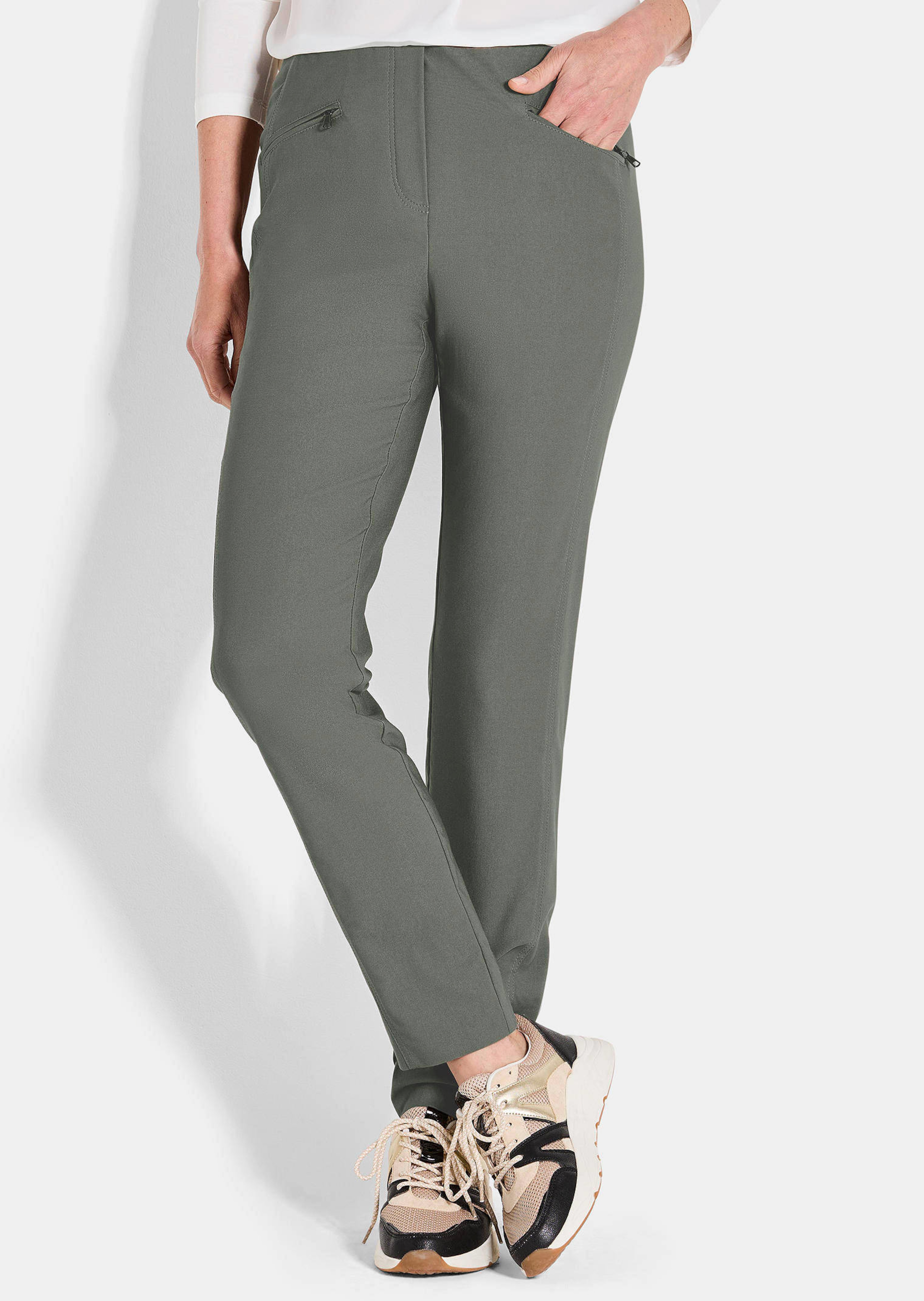 Pantalon en bengaline LOUISA. Coupe ajustée. Intérieur légèrement molletonné.