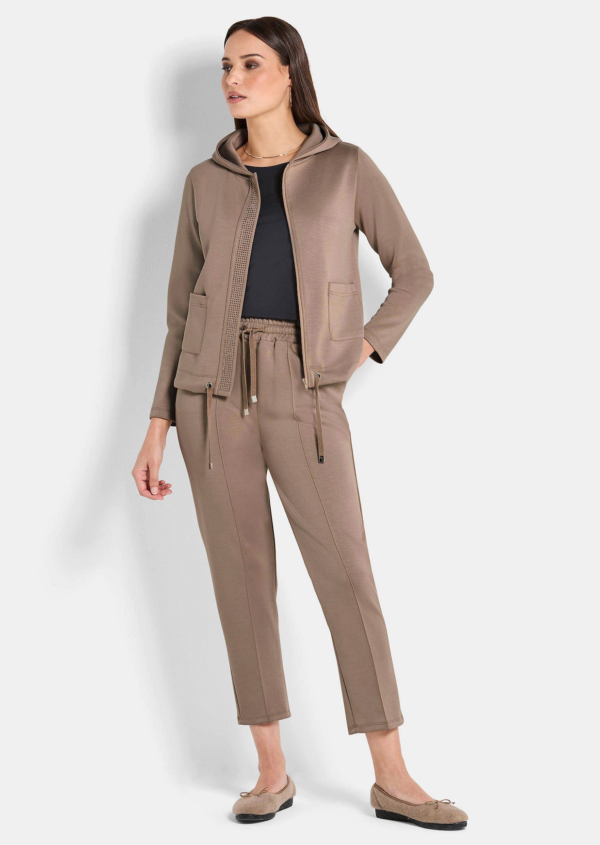 Loungewear set with rhinestone trim detail