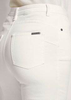 Jeans mit feinem Fransensaum thumbnail 6