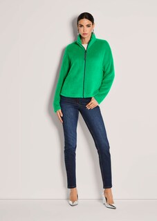 Veste courte en fausse fourrure tendance thumbnail 3