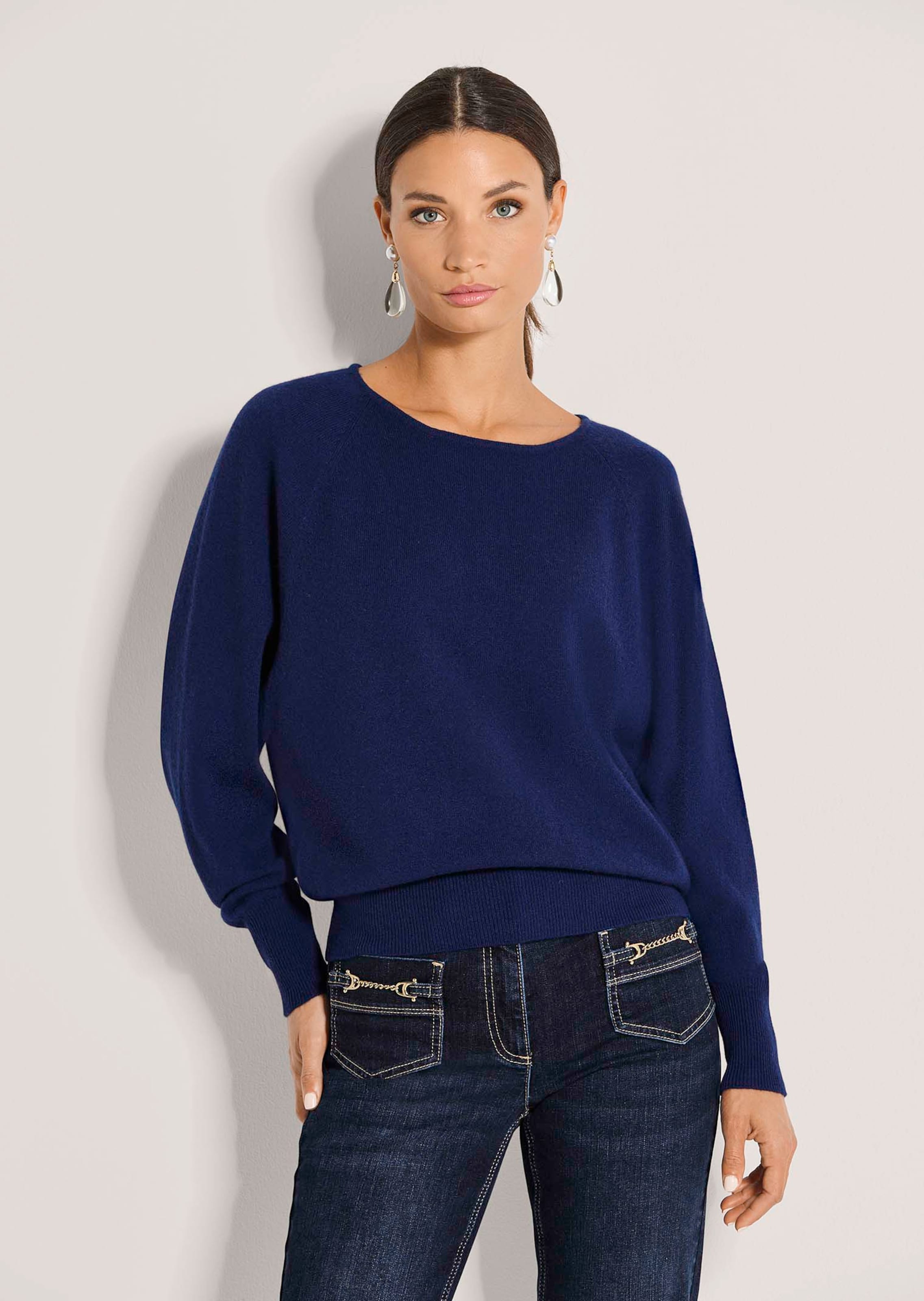 Kaschmirpullover mit Fledermausärmeln
