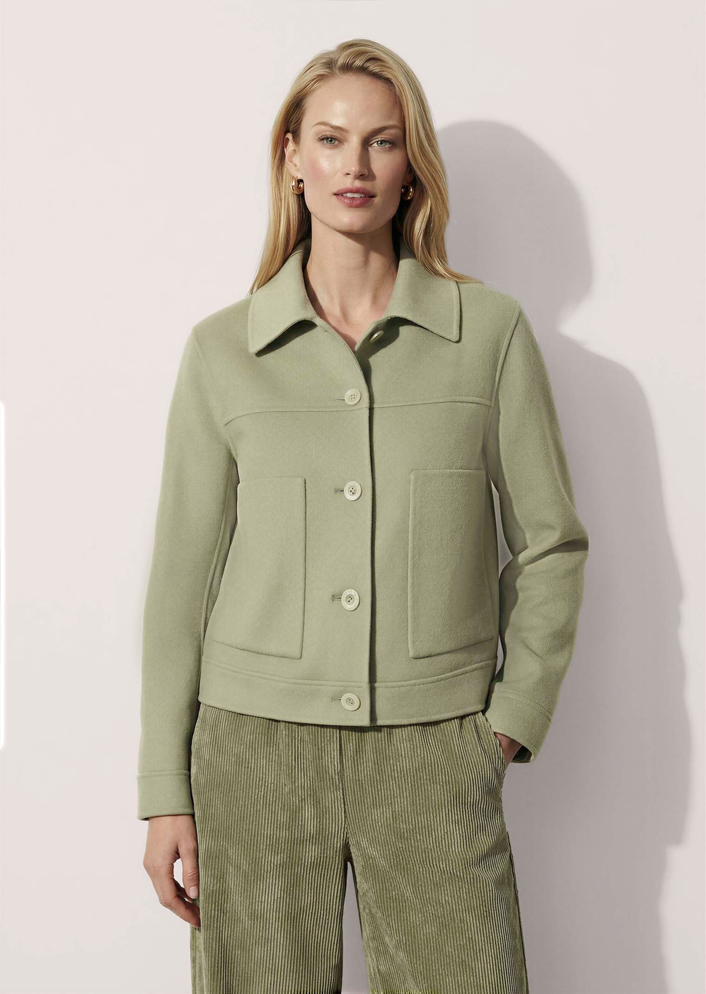 Veste courte en laine, finition double face