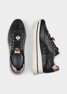 Trainers thumbnail 2
