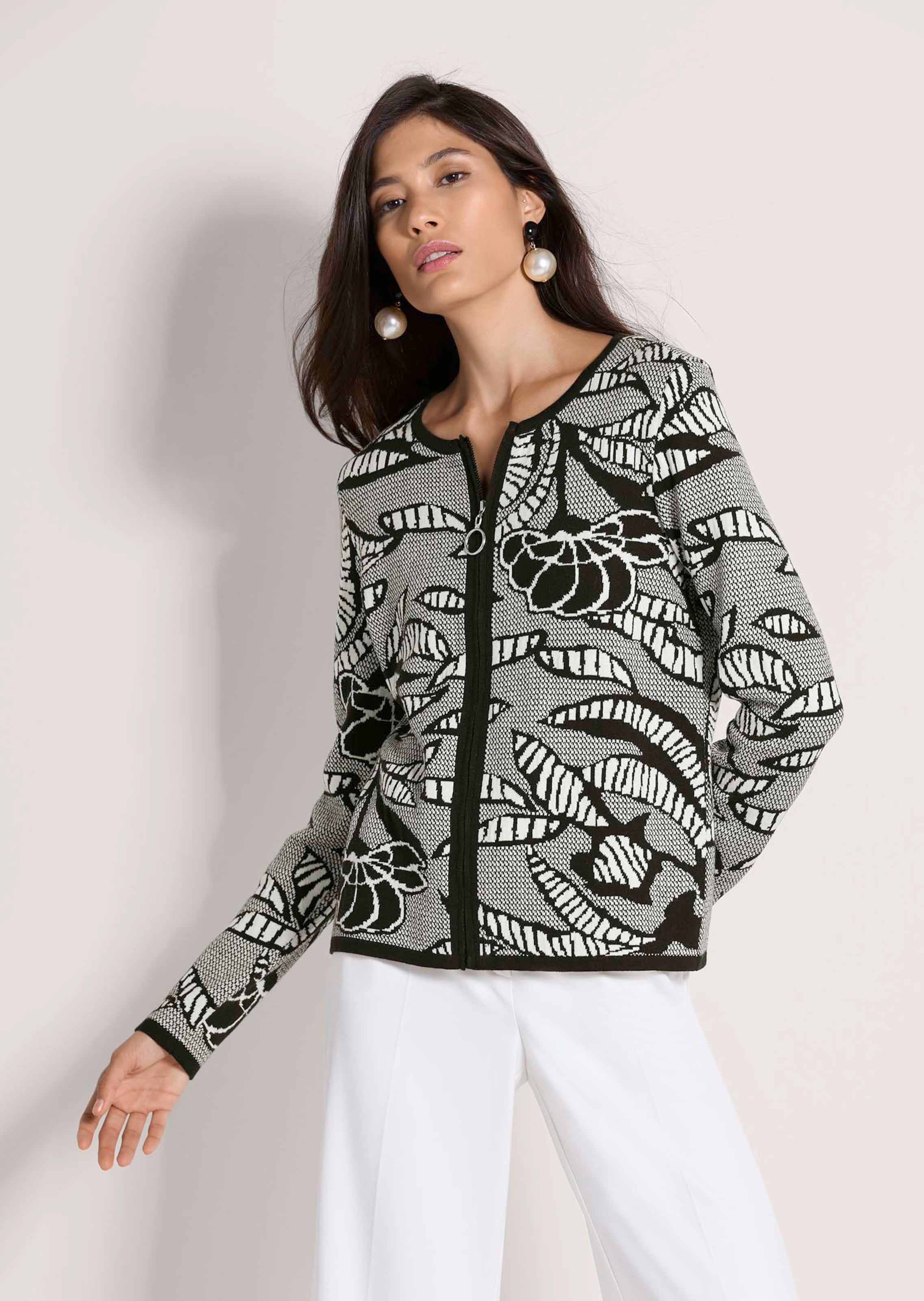 Jacquard knitted blazer with zip