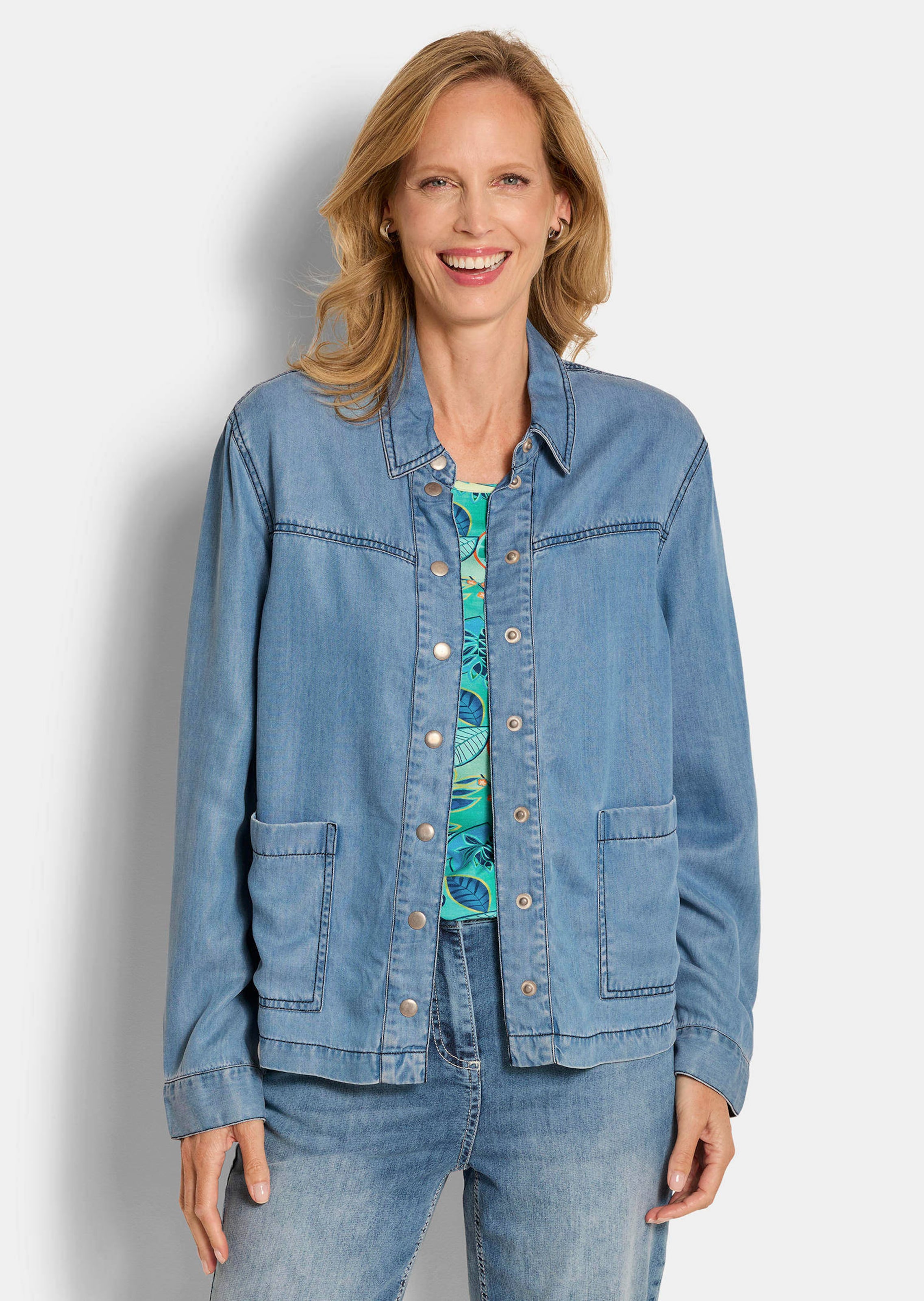 Overhemdjasje in denimlook