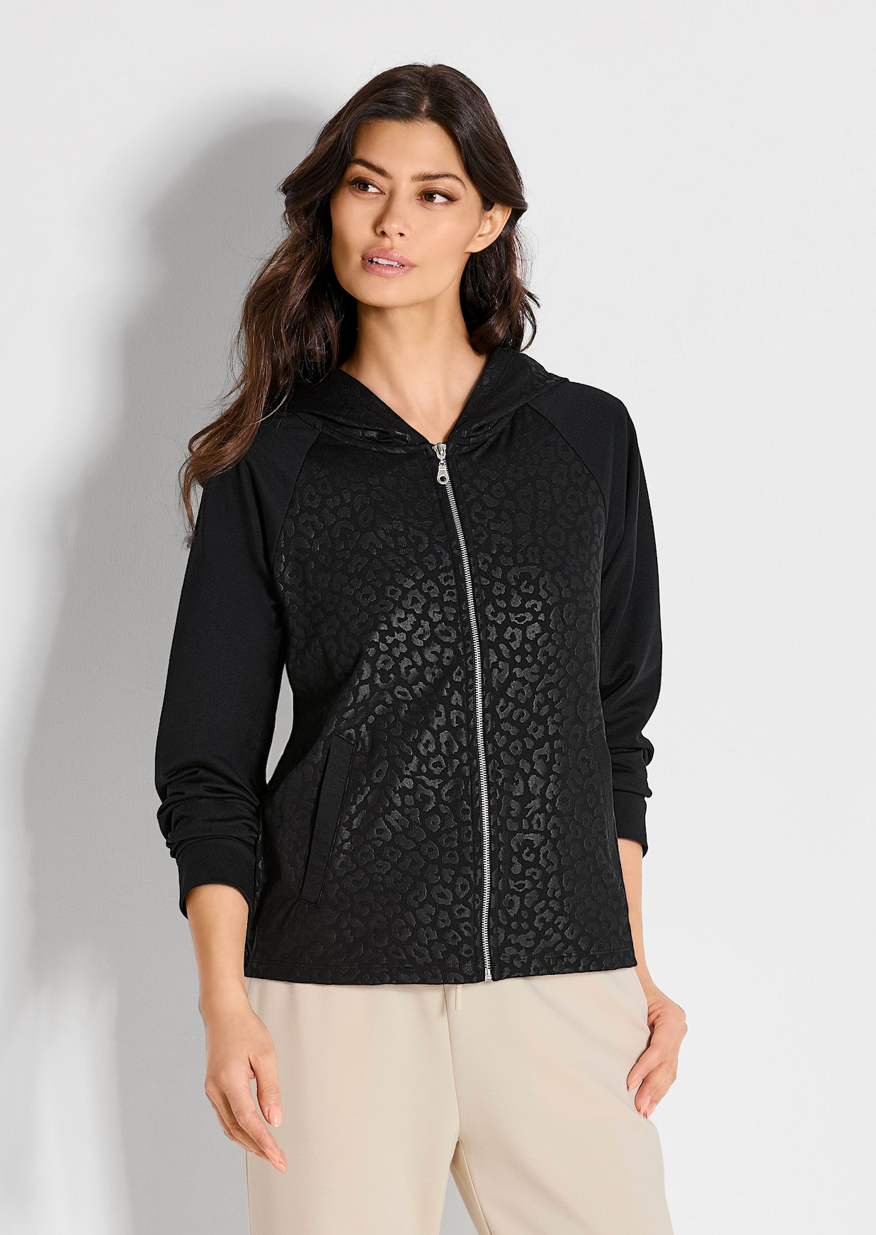 Freizeitjacke mit Leo-Prägungsdruck