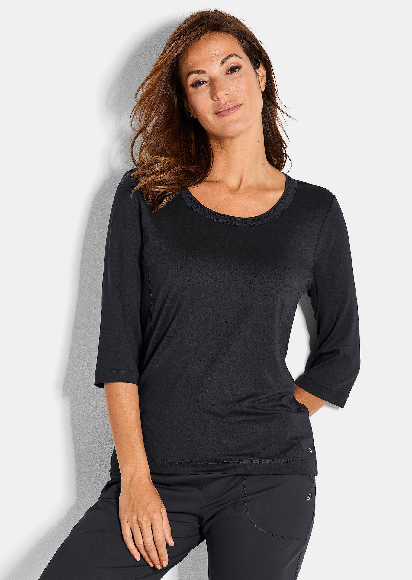 Tailored top with 3/4-length sleeves