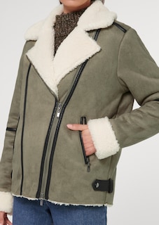 Webpelzjacke im Biker-Stil thumbnail 6