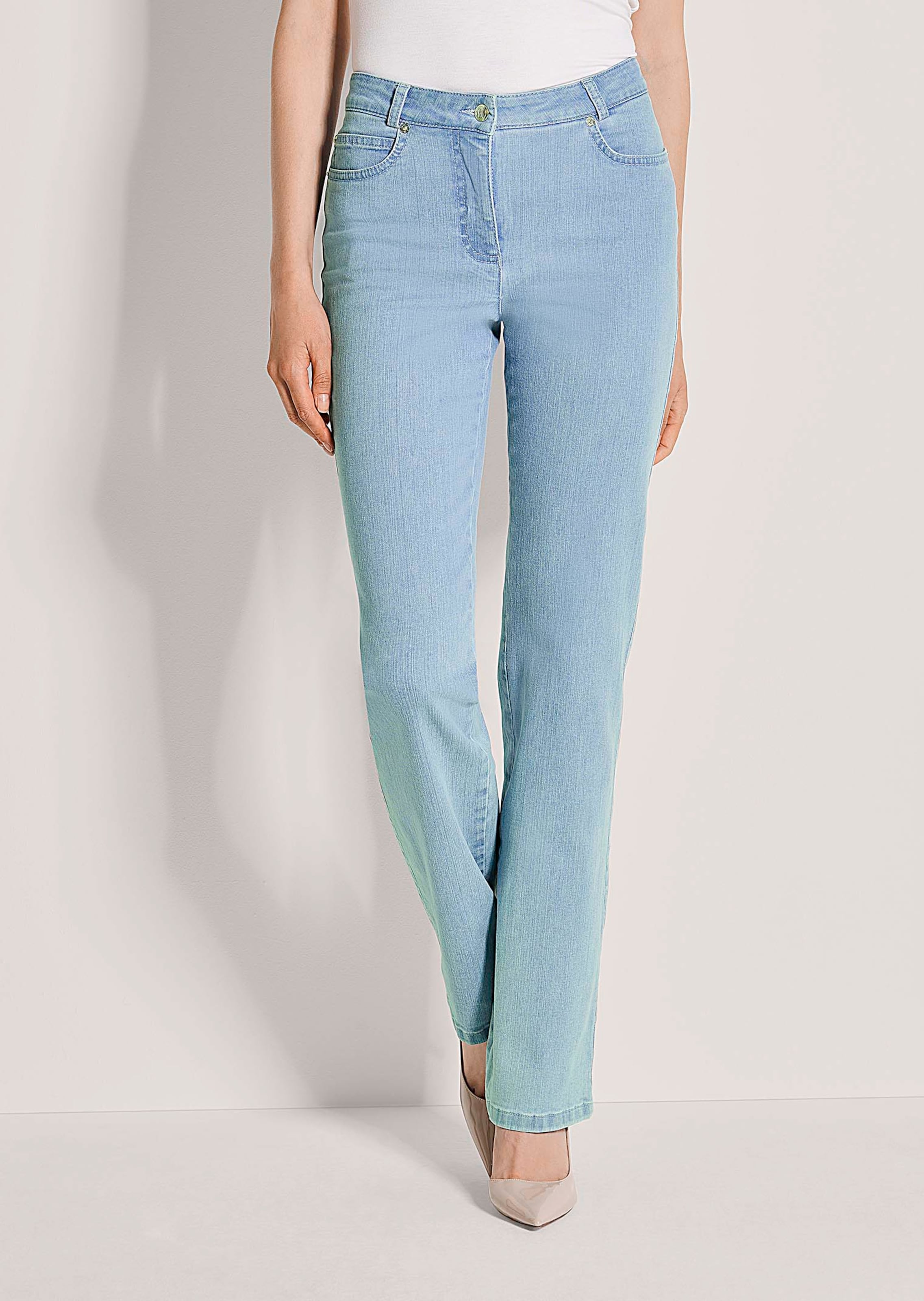 M-jeans with logo decoration