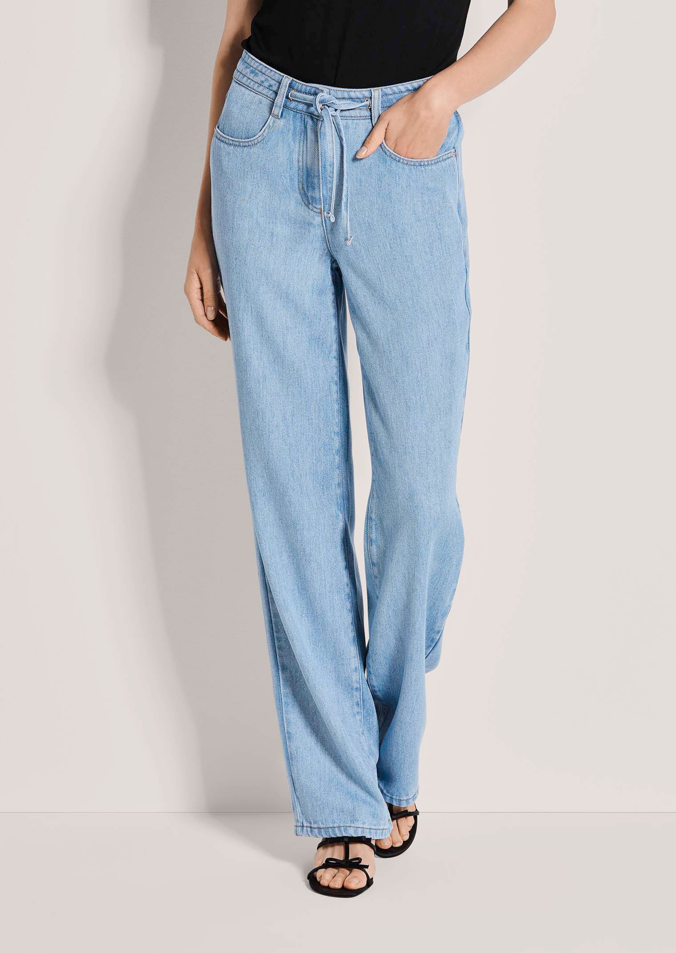 Sommerjeans mit Tunnelzug