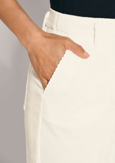 Weite Cordhose mit Bügelfalten thumbnail 6