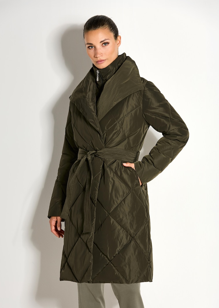 Manteau matelassé en losange avec ceinture à nouer