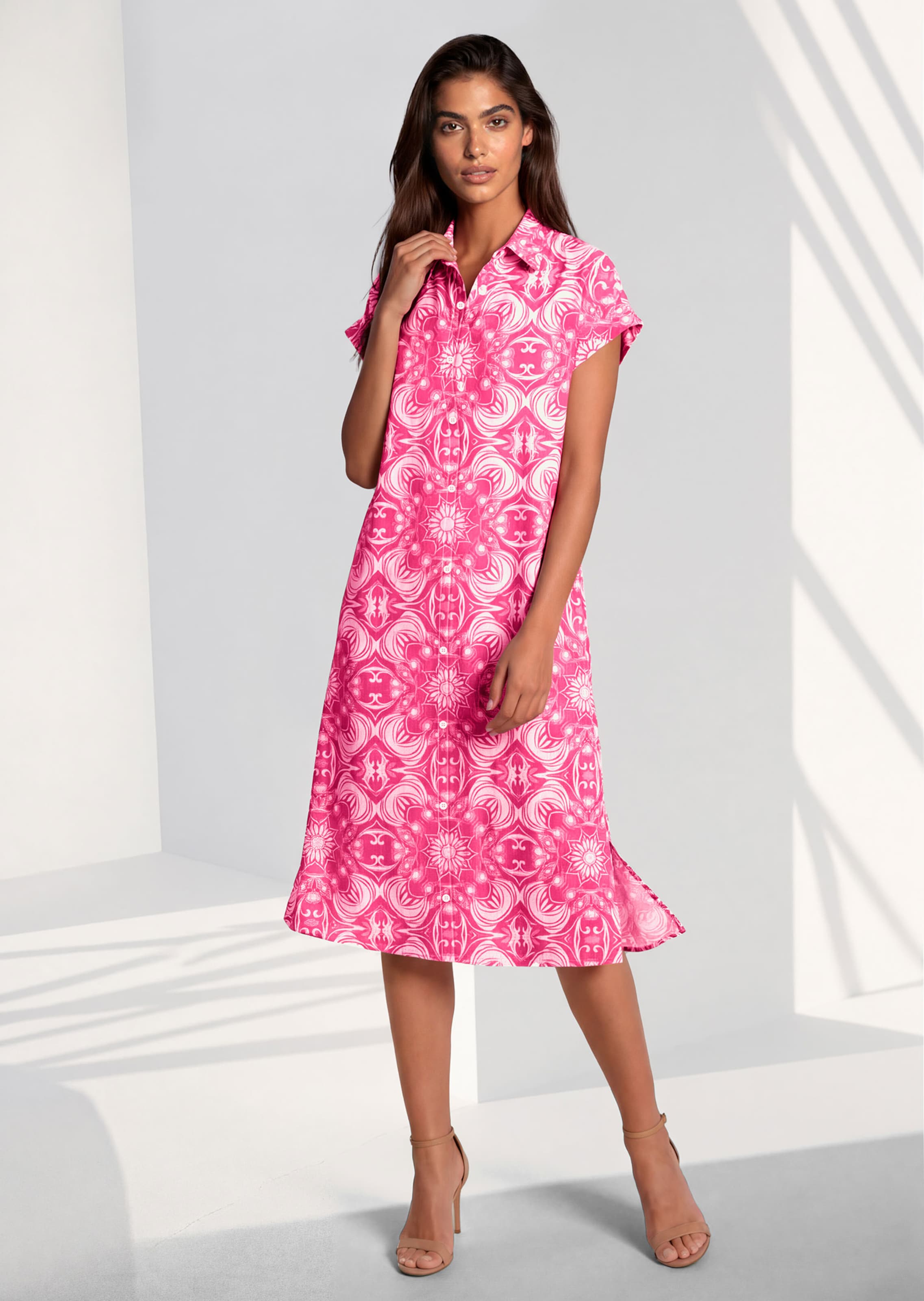 Gemustertes Hemdblusenkleid aus Viskose