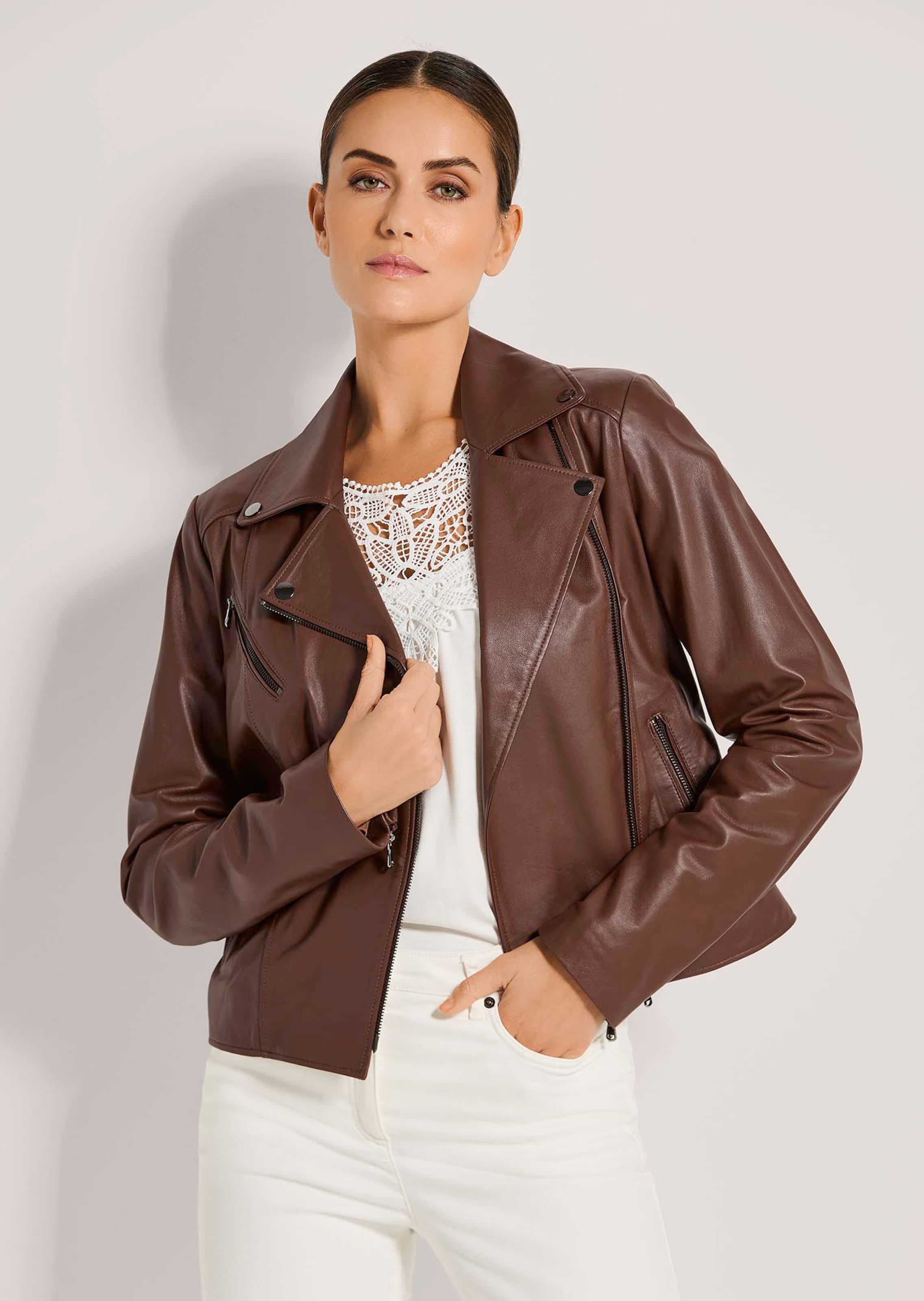 Veste en cuir style biker