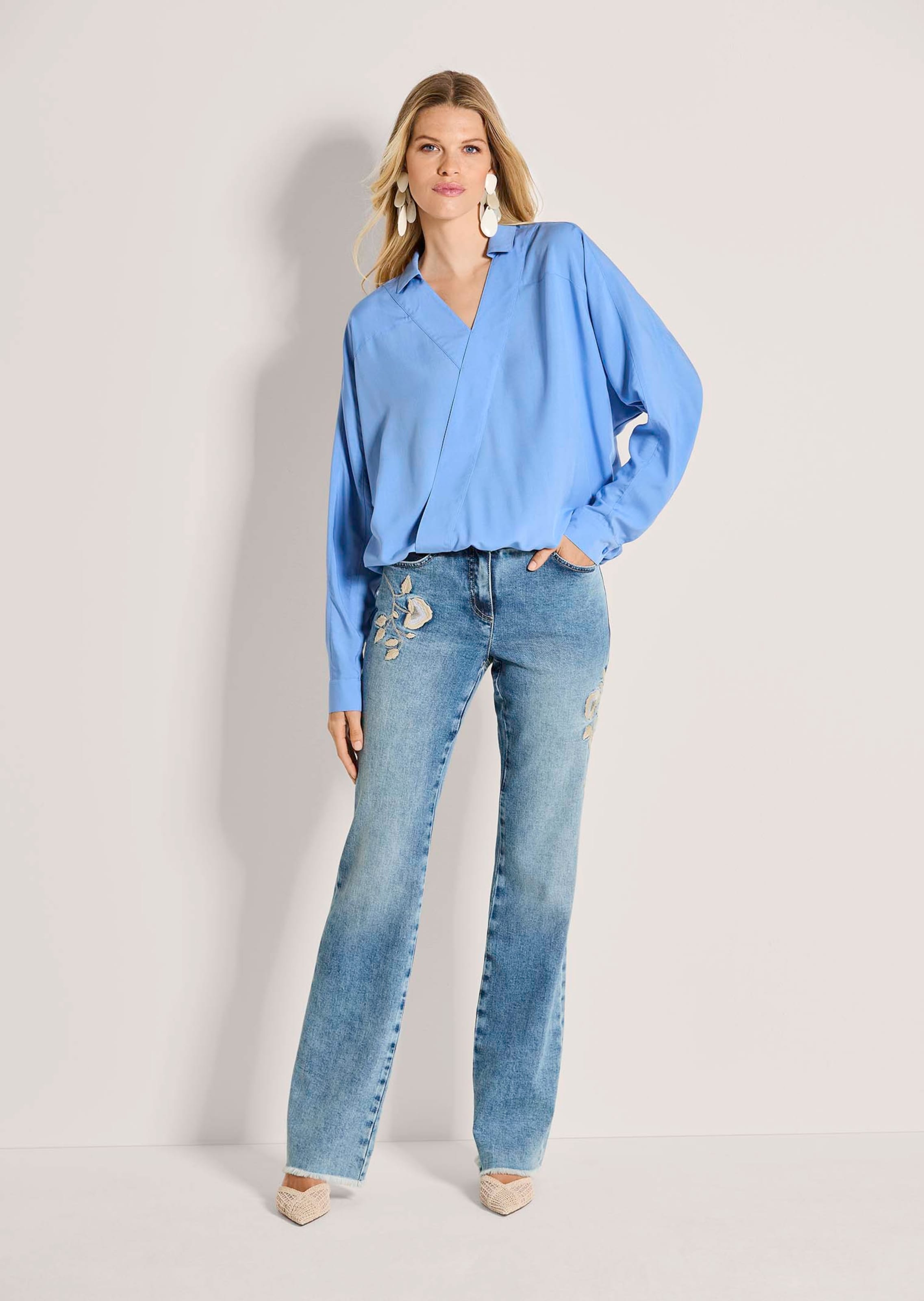 Wrap-style blouse thumbnail 3