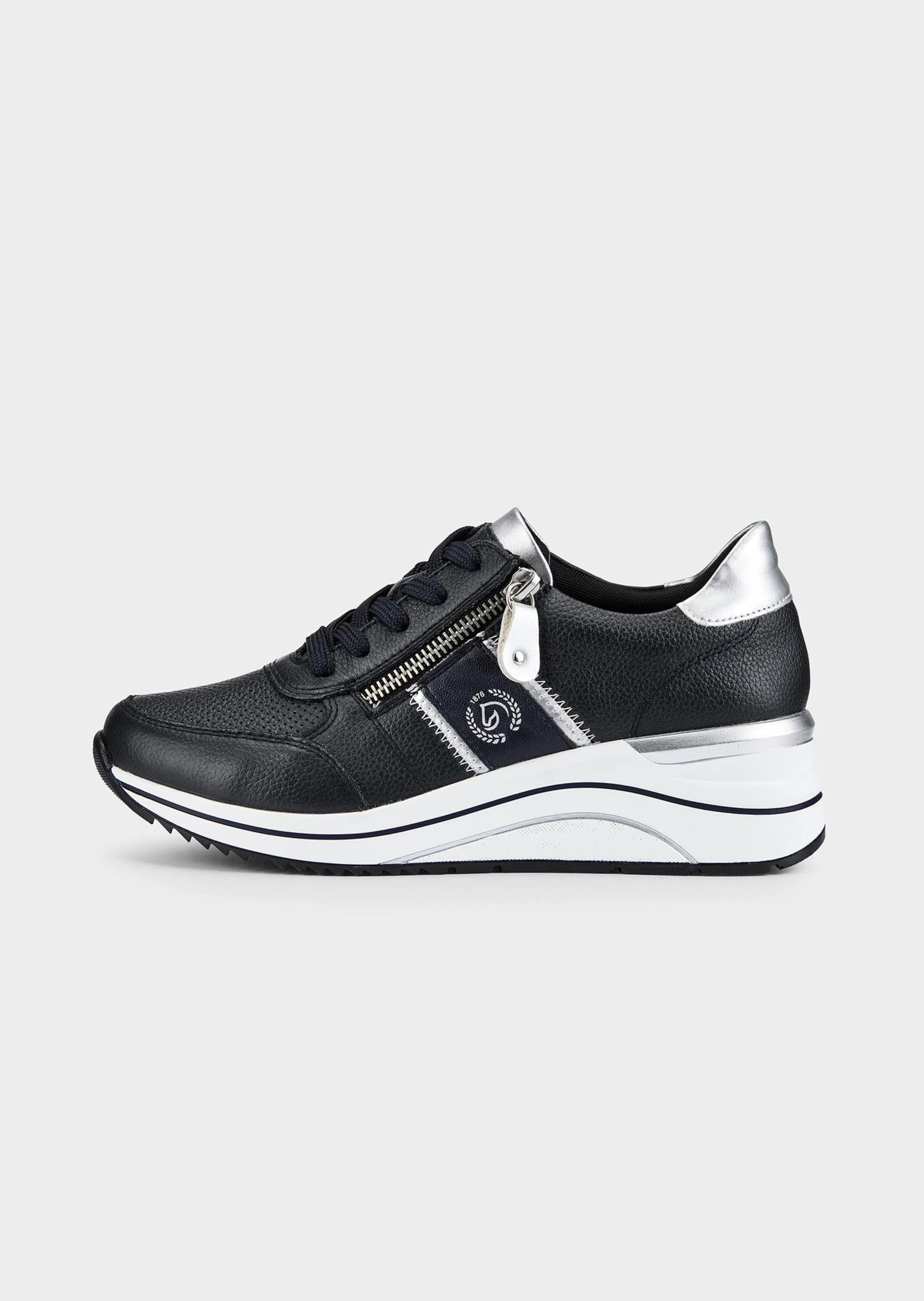 Sneaker mit dämpfender Laufsohle