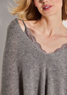 Cashmere poncho thumbnail 6