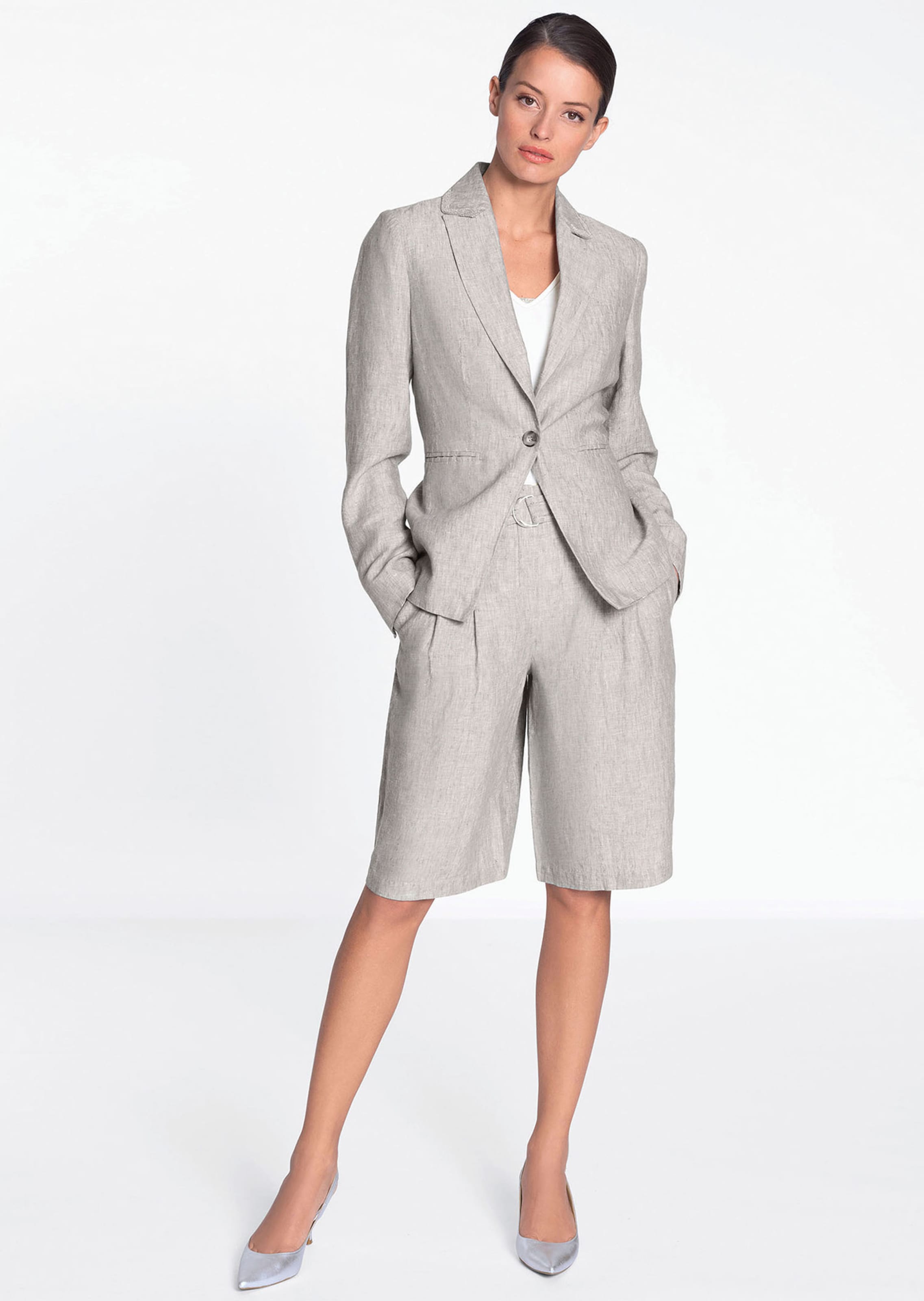Highwaist-Bermuda in sommerlicher Leinenqualität