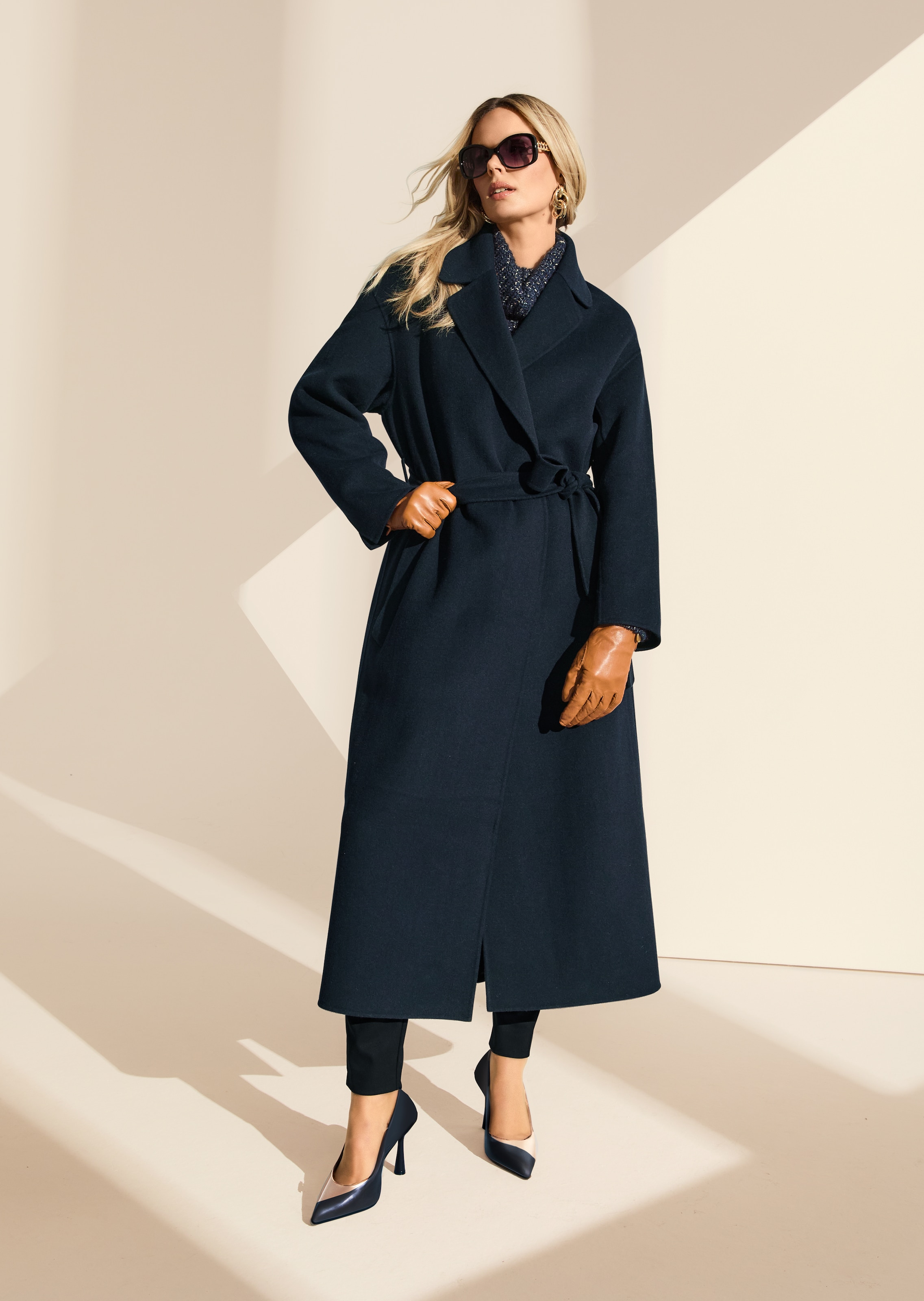 Manteau long en laine avec ceinture à nouer